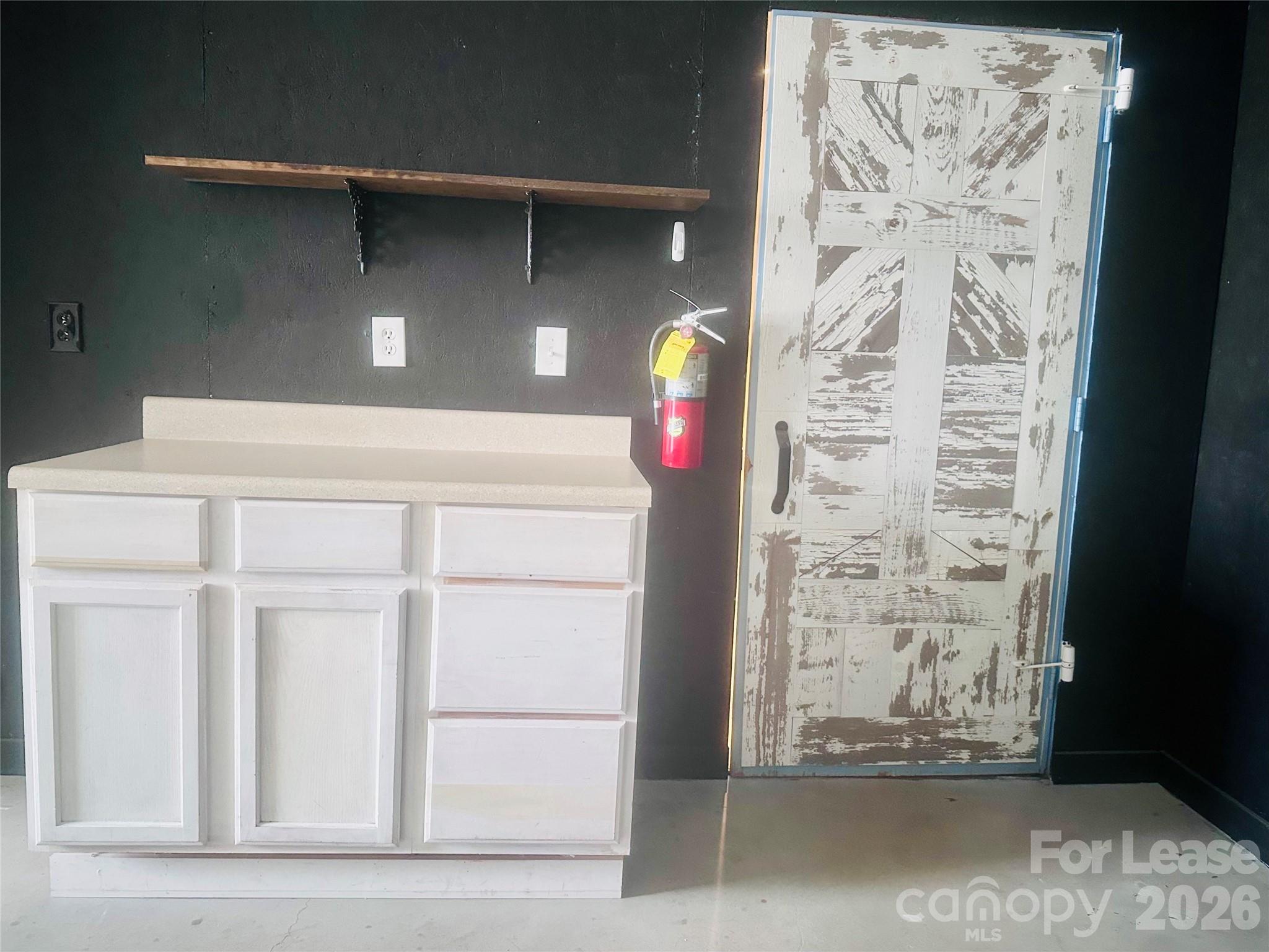 103 N College Avenue Property Photo 32