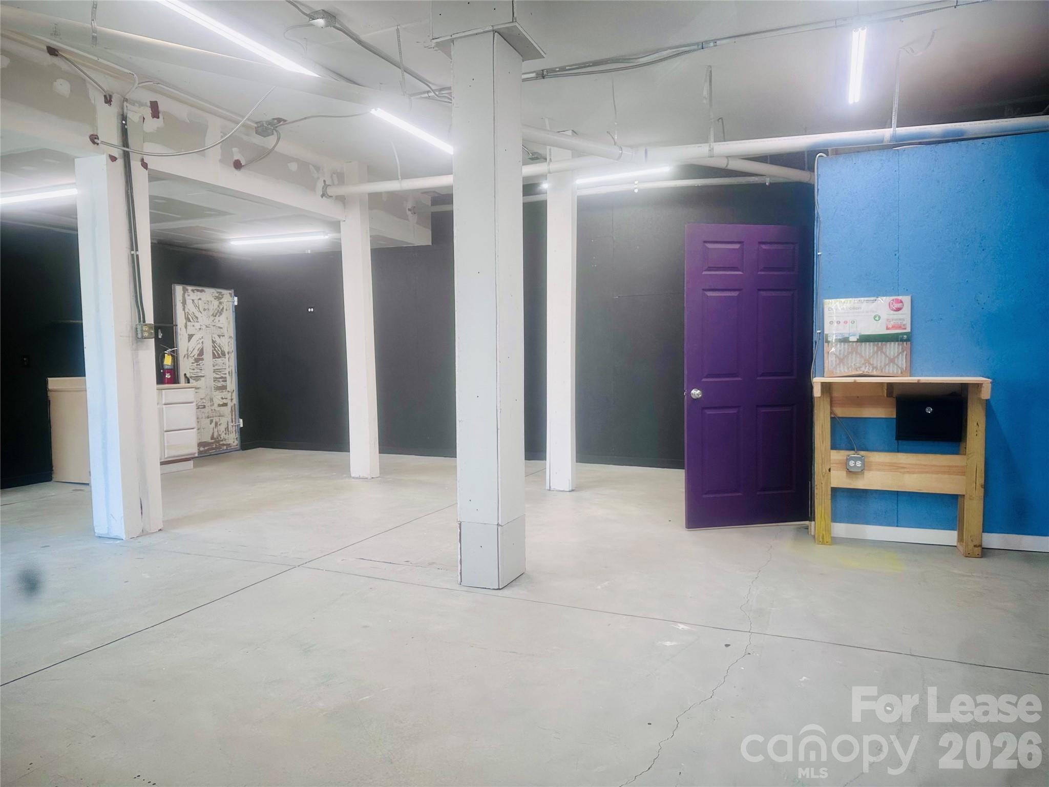 103 N College Avenue Property Photo 36