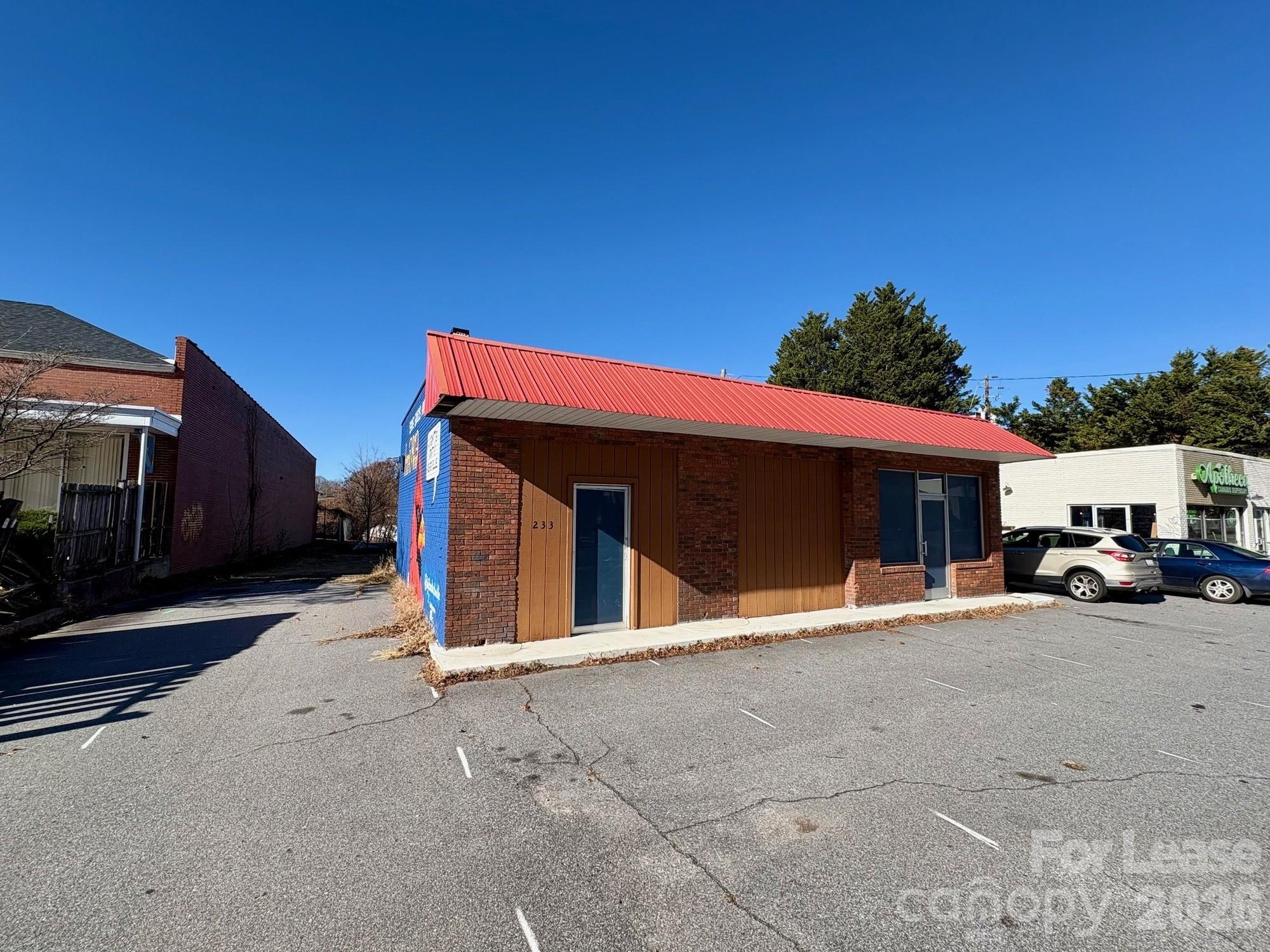 233 Biltmore Avenue Property Photo 8
