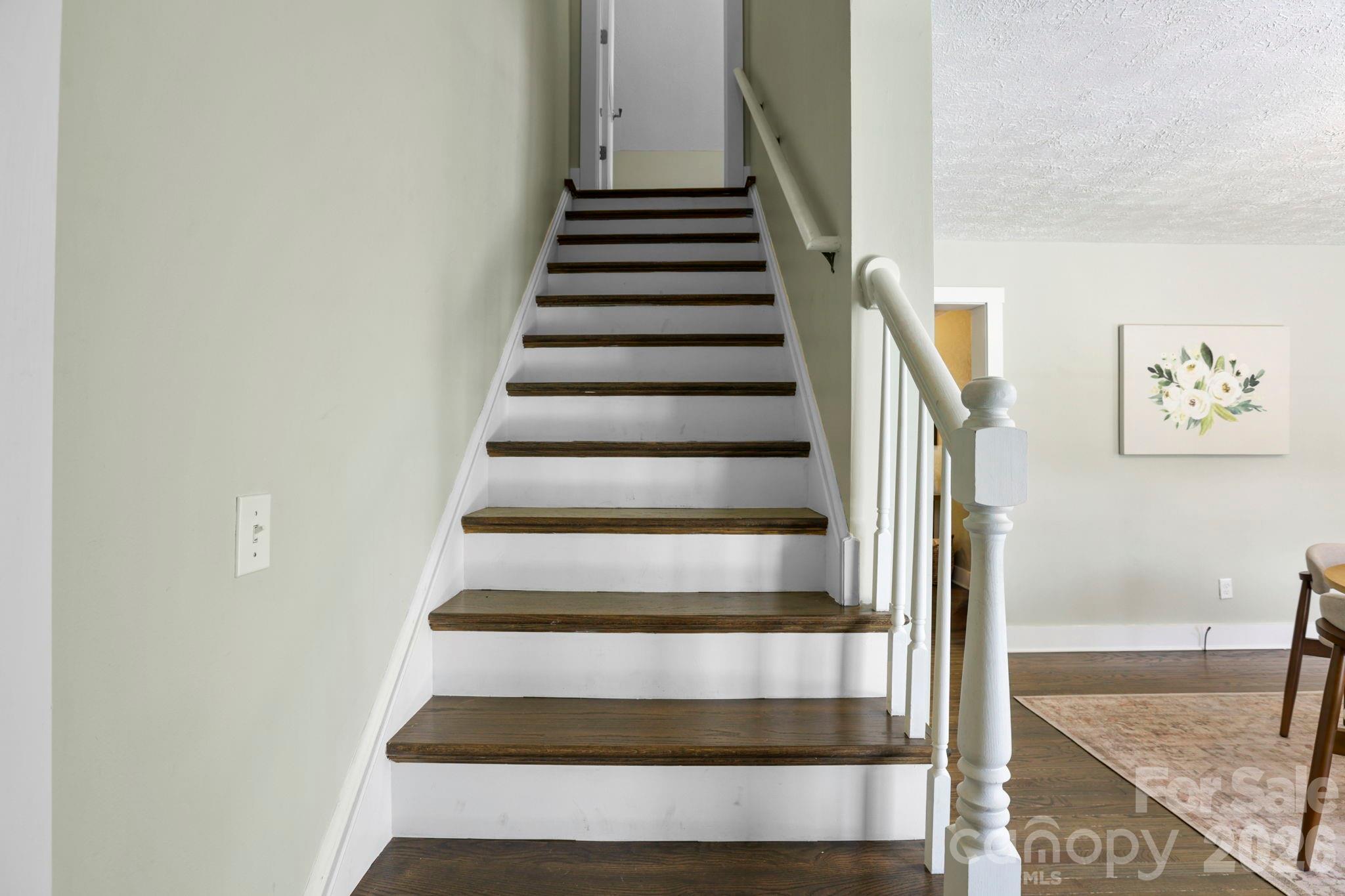 8 Fiver Lane Property Photo 22