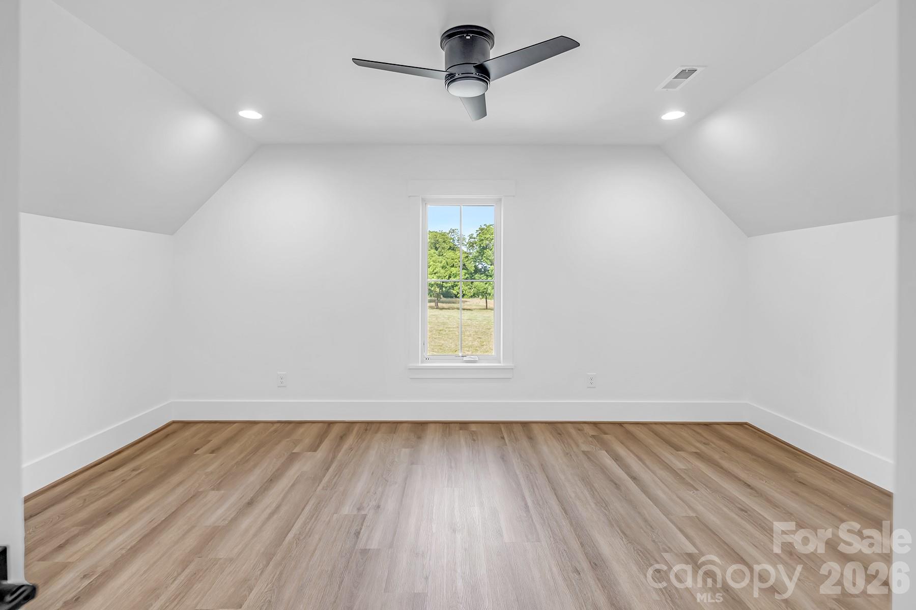 104 Hidden Cove Road Property Photo 25