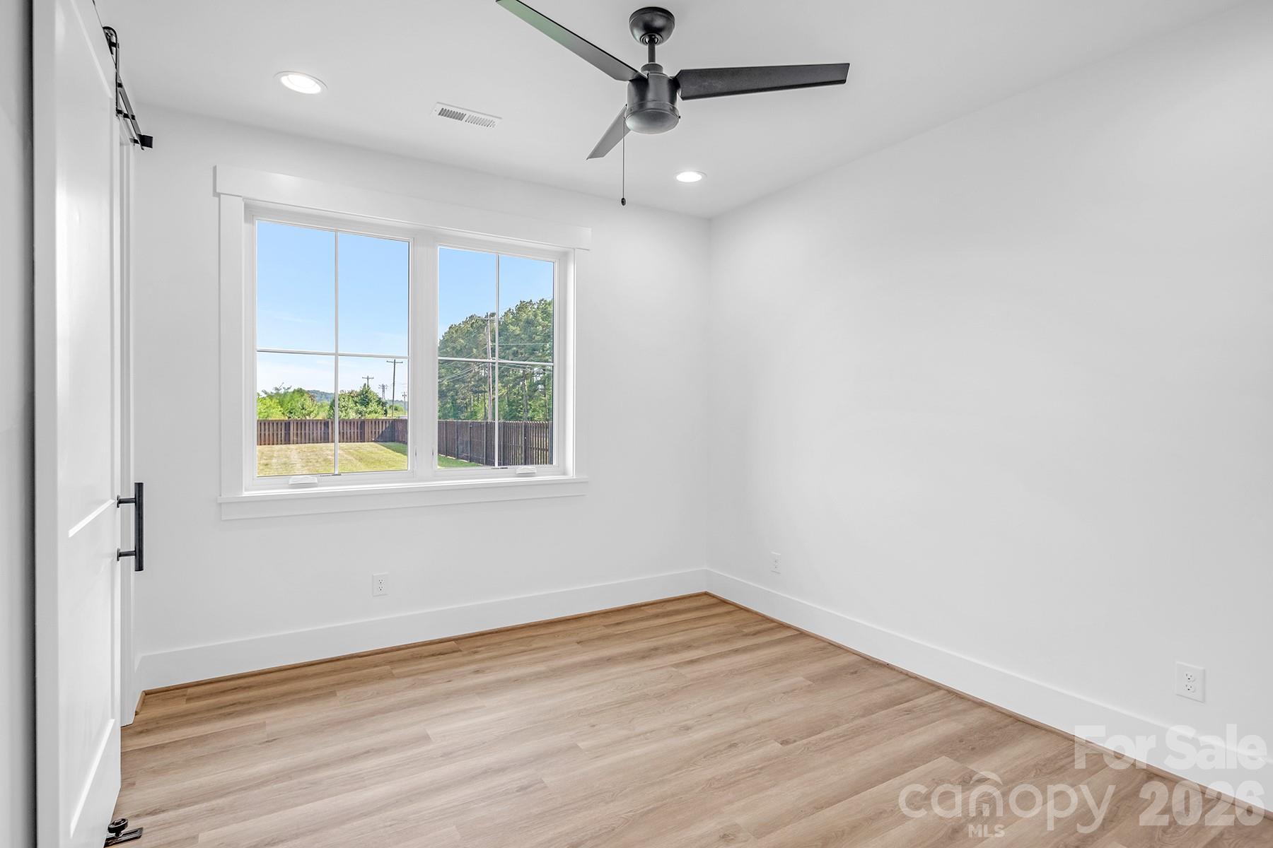 104 Hidden Cove Road Property Photo 32