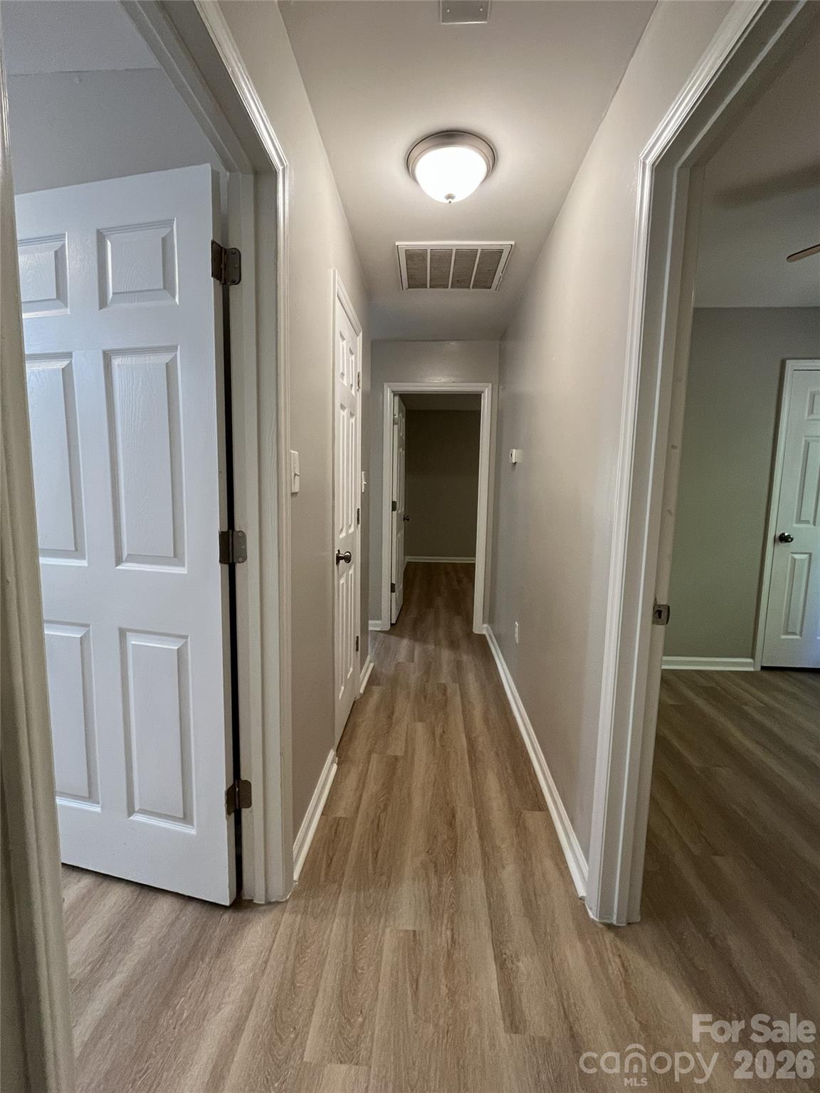 5830 Stone Bluff Court Property Photo 7