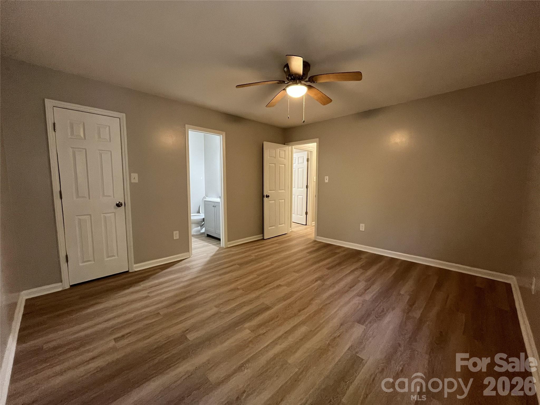 5830 Stone Bluff Court Property Photo 12