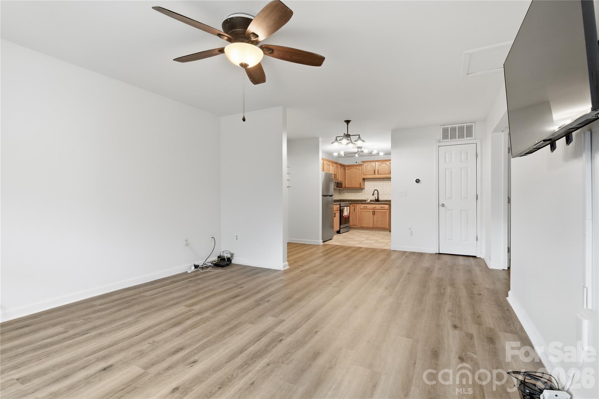 19 Krista Circle E Property Photo 5