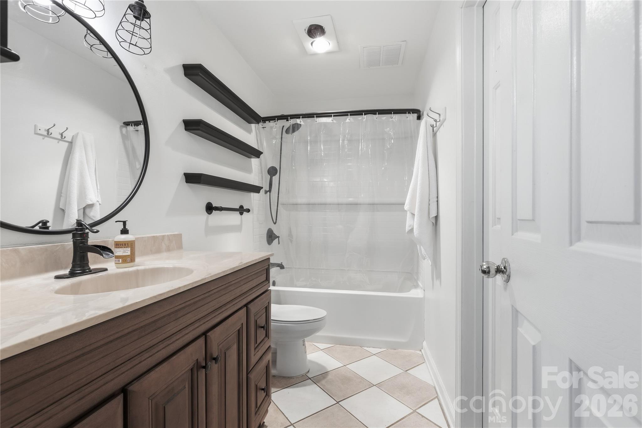 19 Krista Circle E Property Photo 15