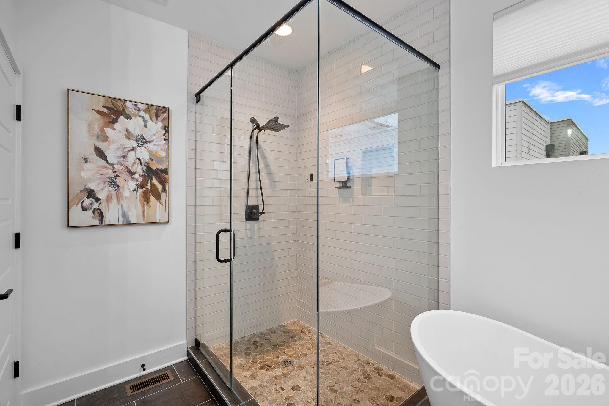 306 Wesley Heights Way Property Photo 14