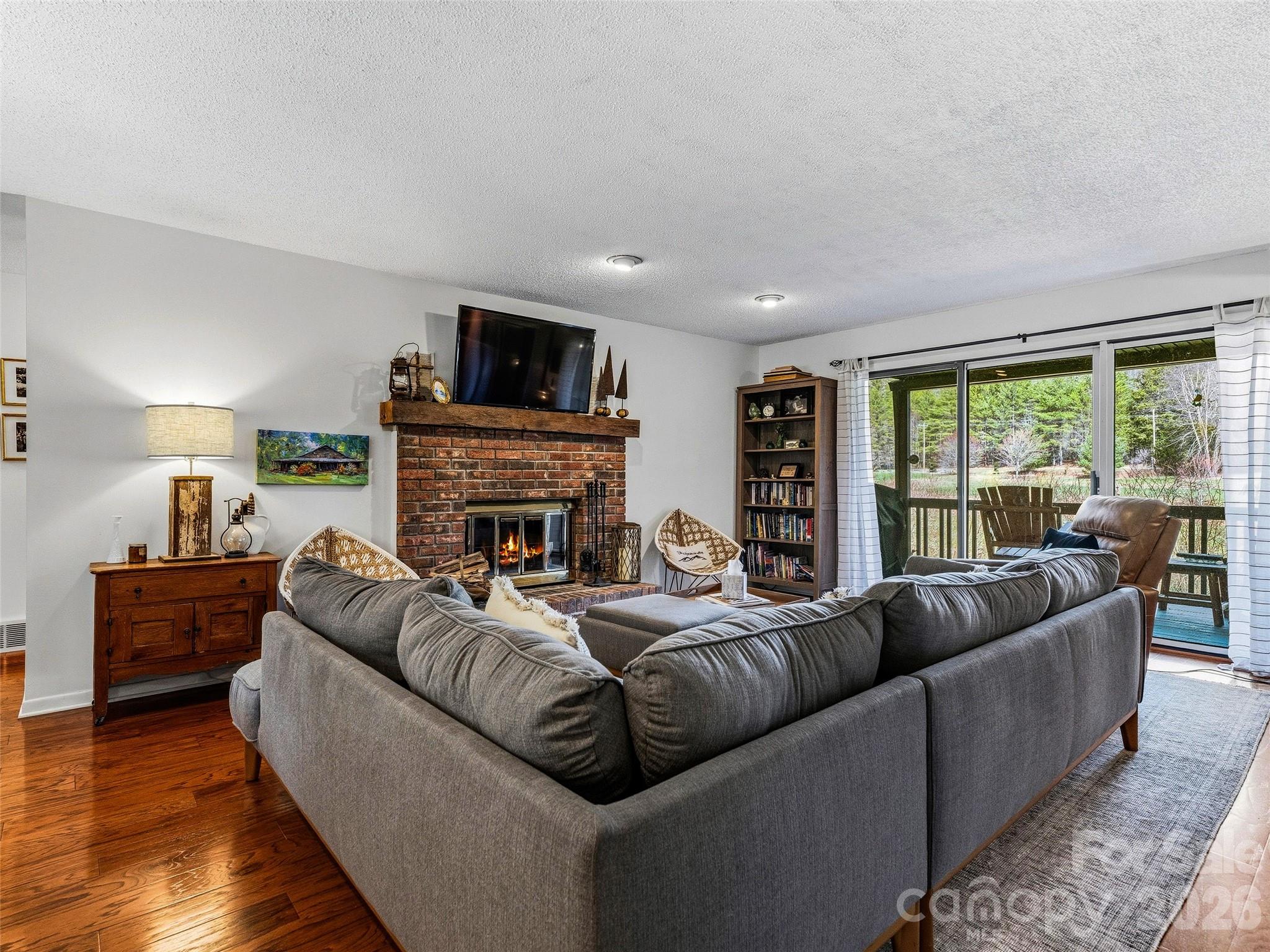 15 Gold Finch Court Property Photo 1