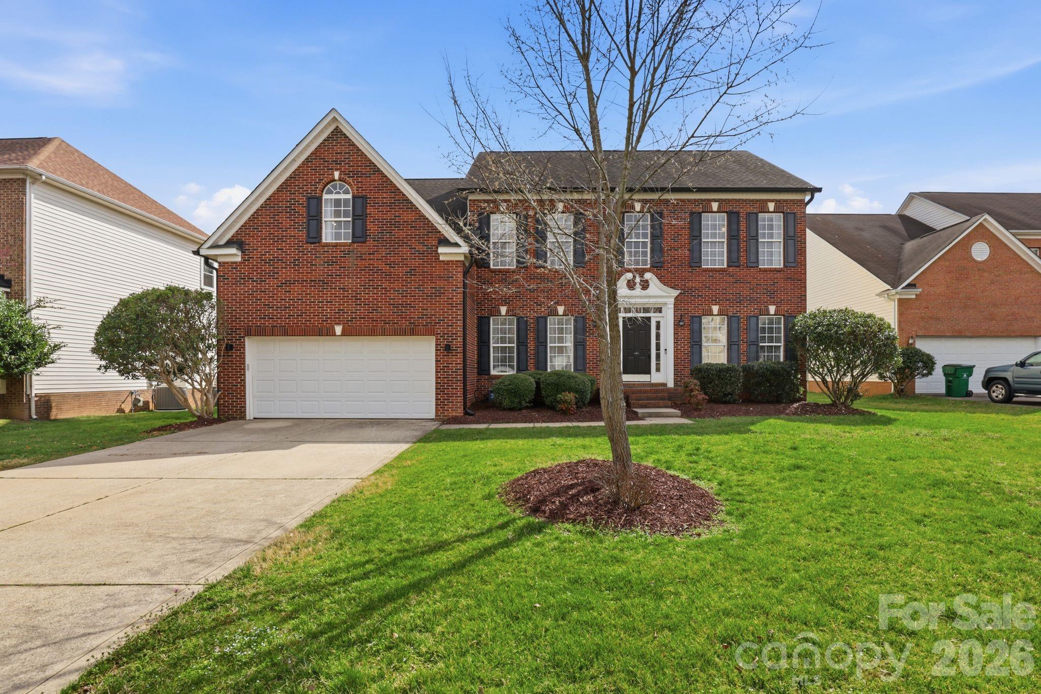 3909 Meadow Green Drive Property Photo 1