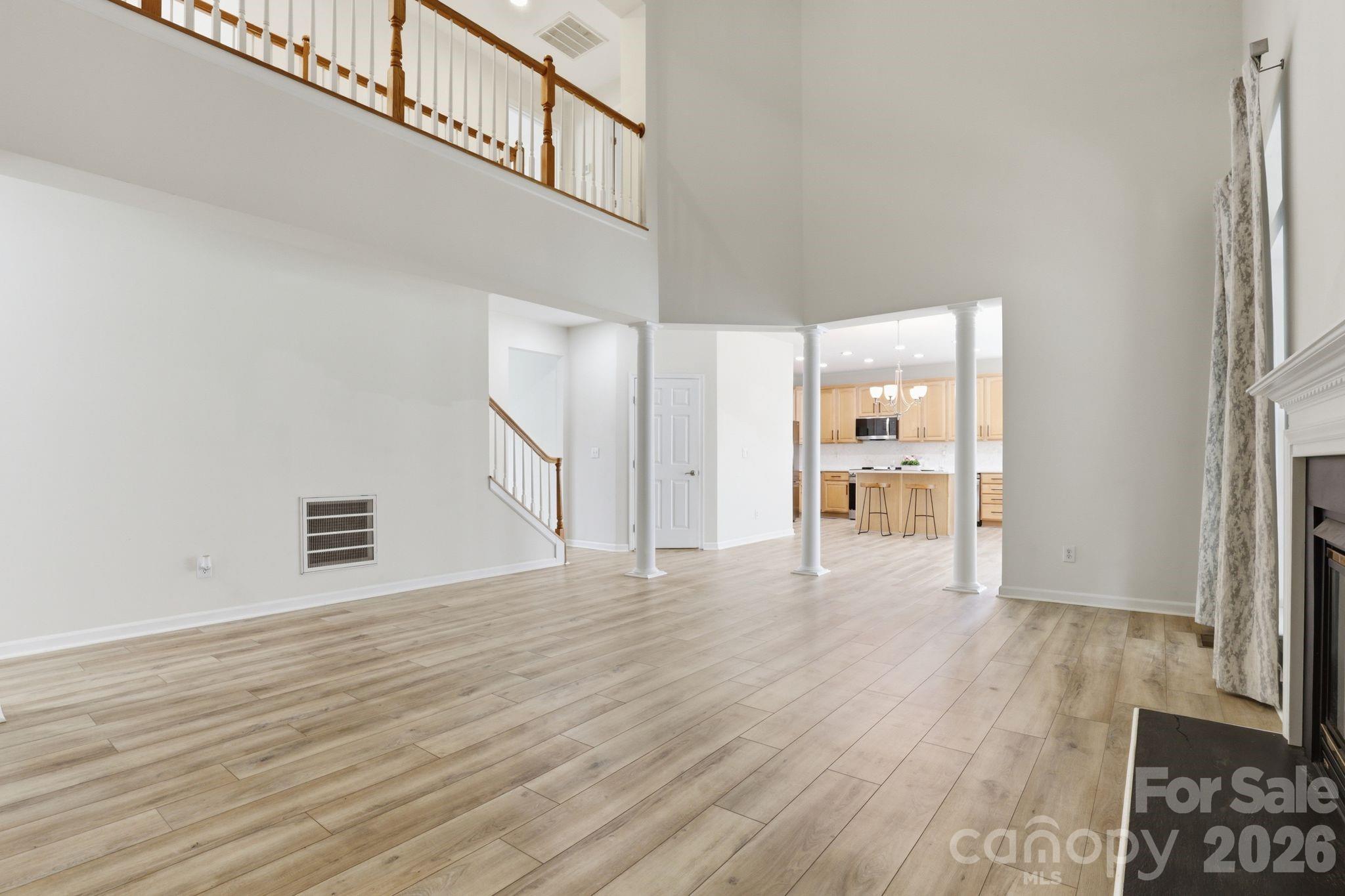 3909 Meadow Green Drive Property Photo 11