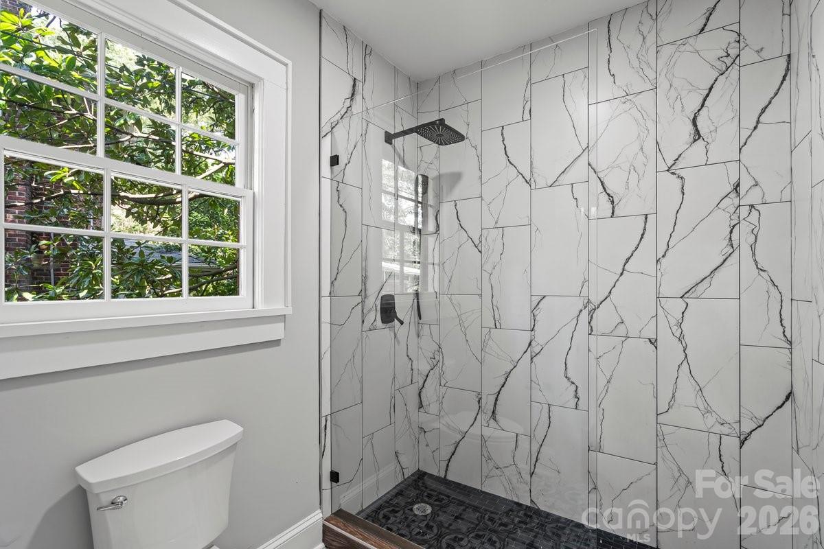 303 Lancaster Avenue Property Photo 31