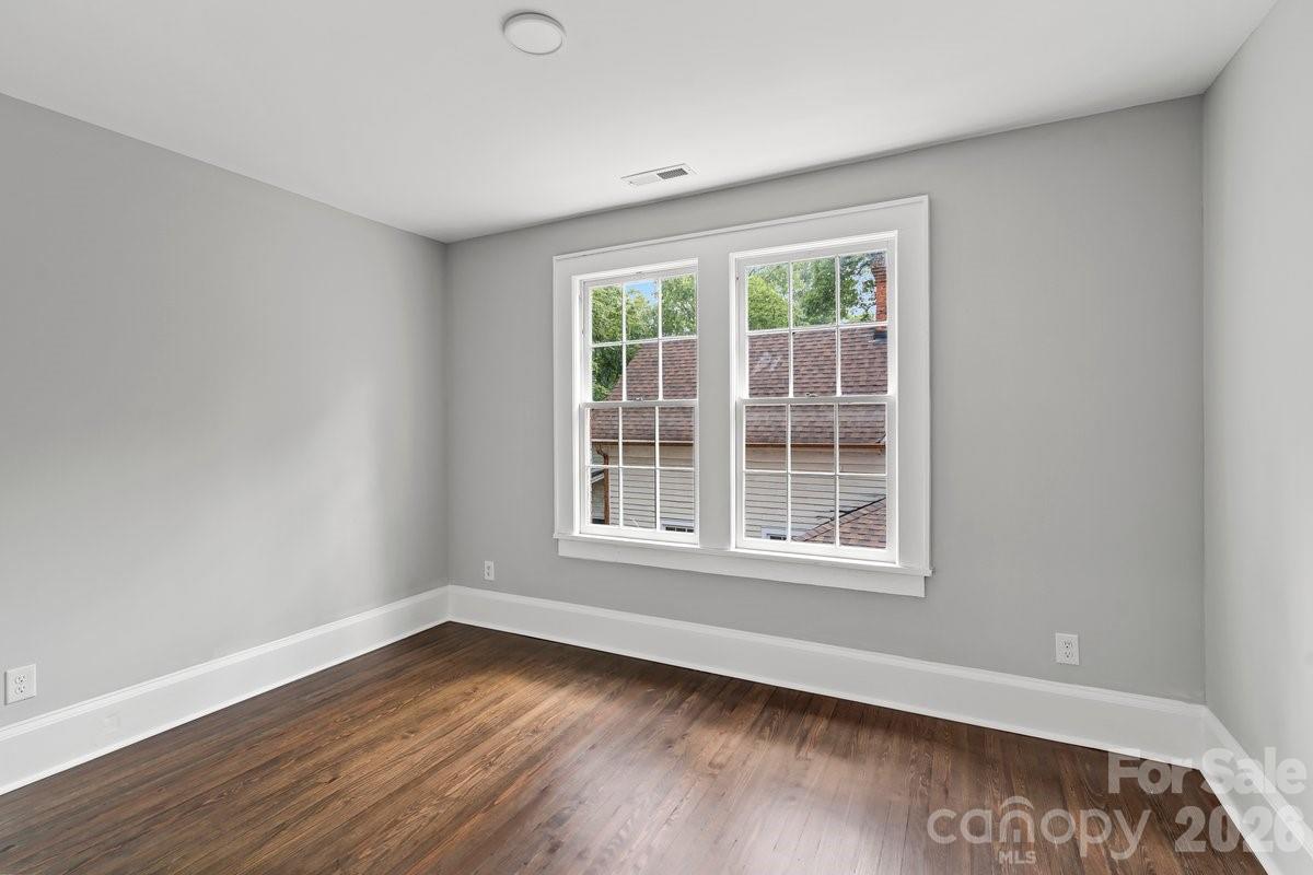 303 Lancaster Avenue Property Photo 34