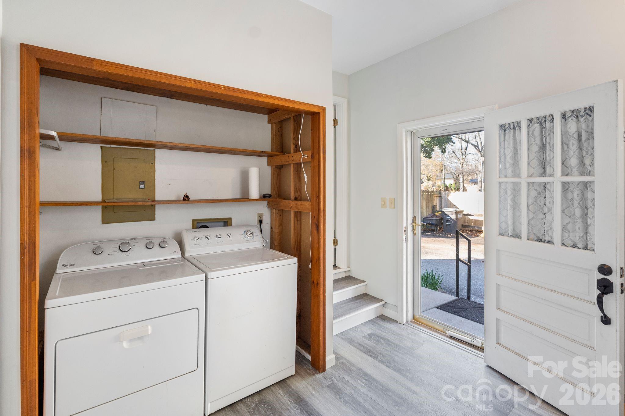 2309 Amity Avenue Property Photo 25