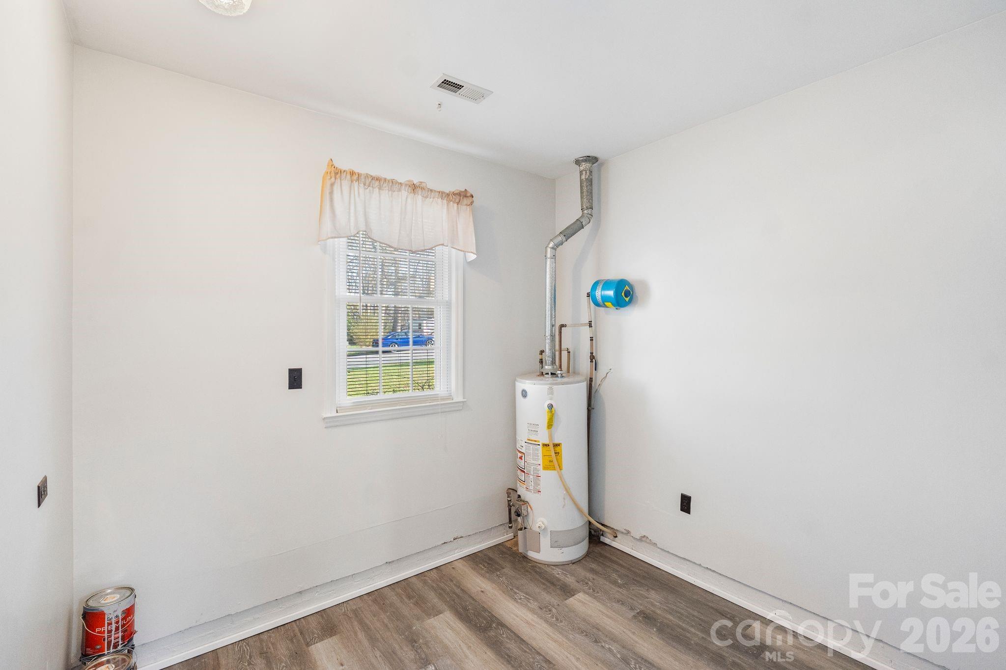 2309 Amity Avenue Property Photo 27