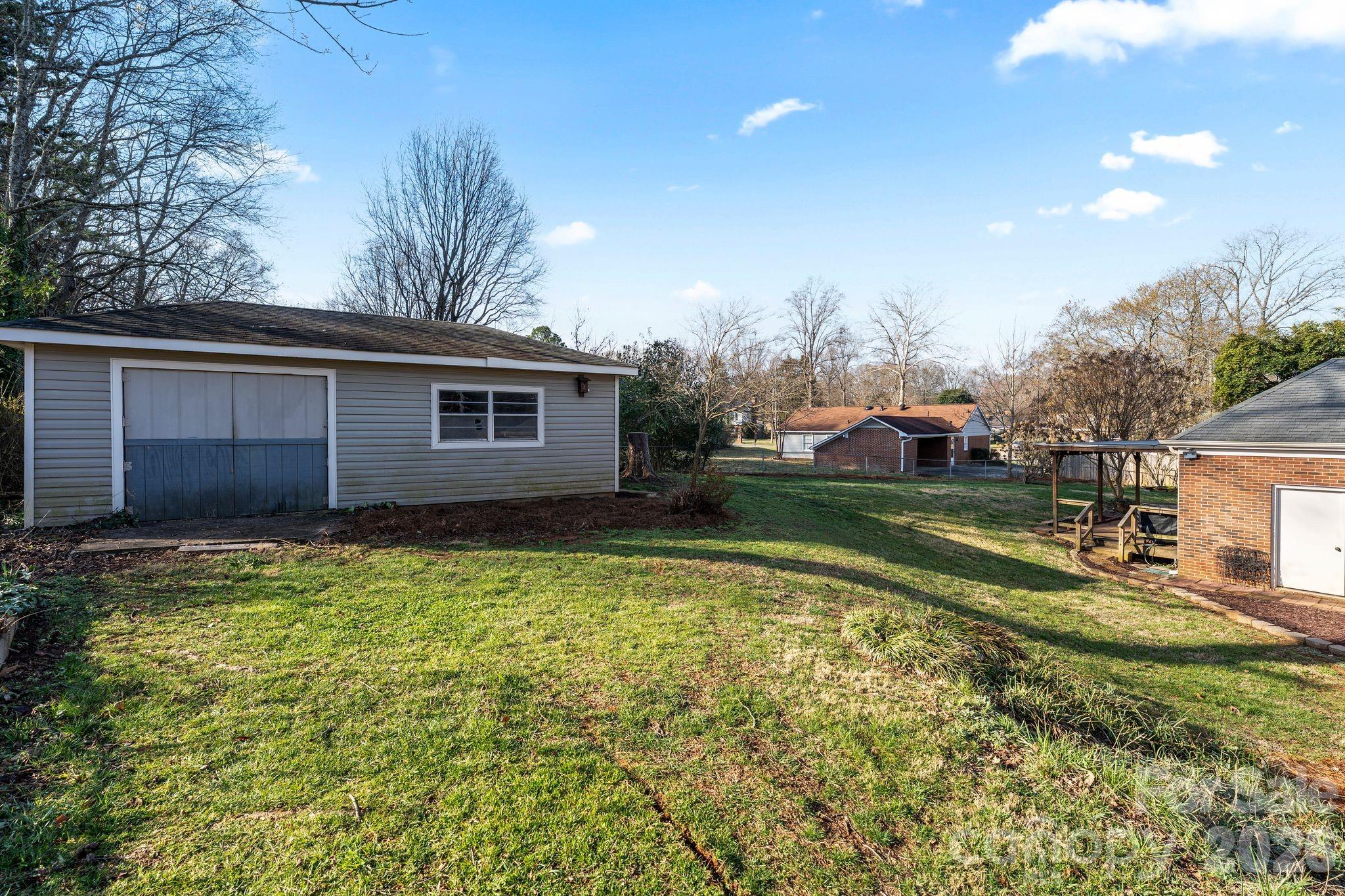 2309 Amity Avenue Property Photo 35