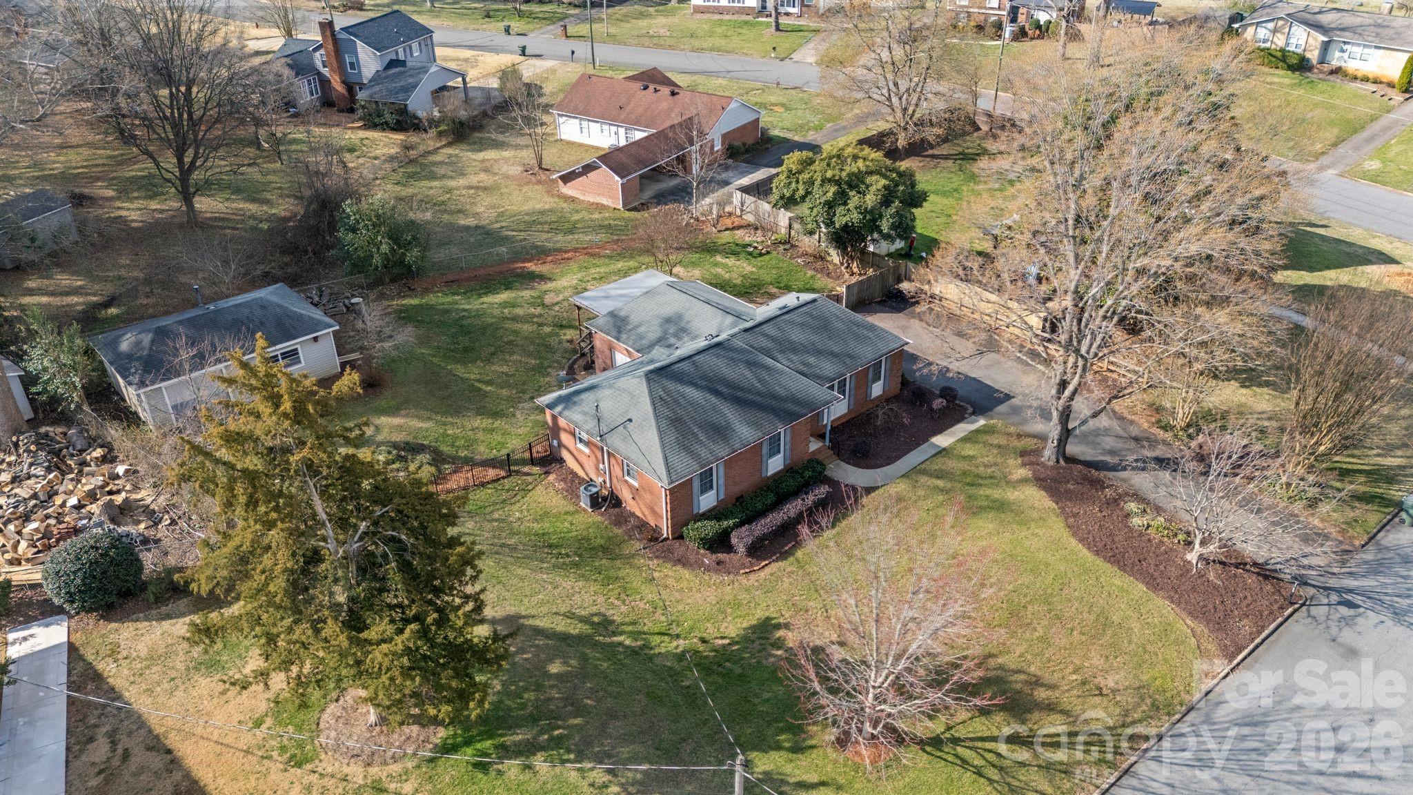 2309 Amity Avenue Property Photo 39