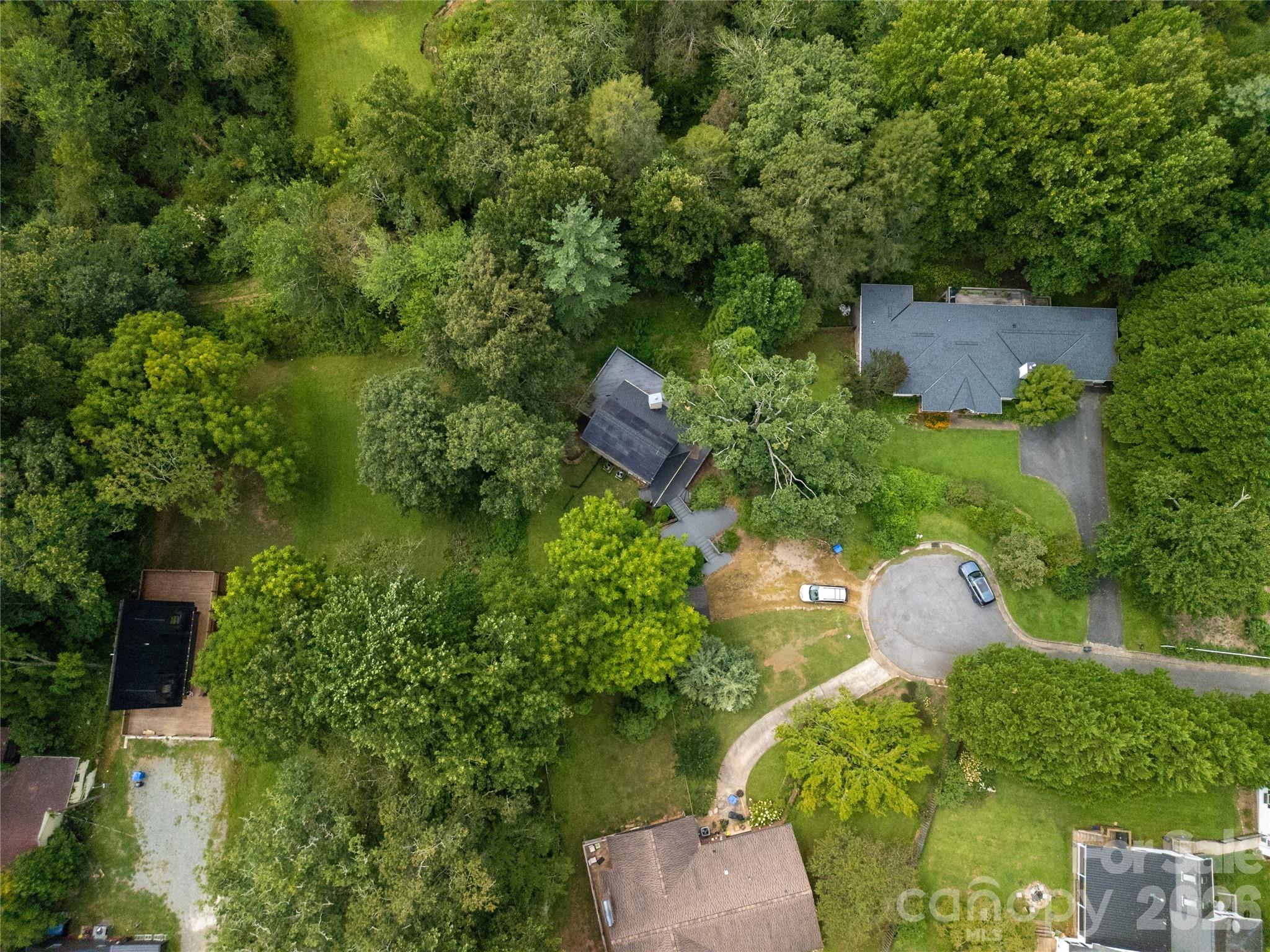 72 Memory Lane Property Photo 4