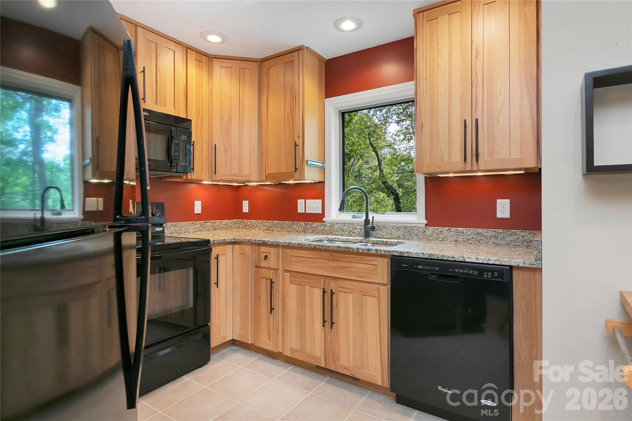 72 Memory Lane Property Photo 22