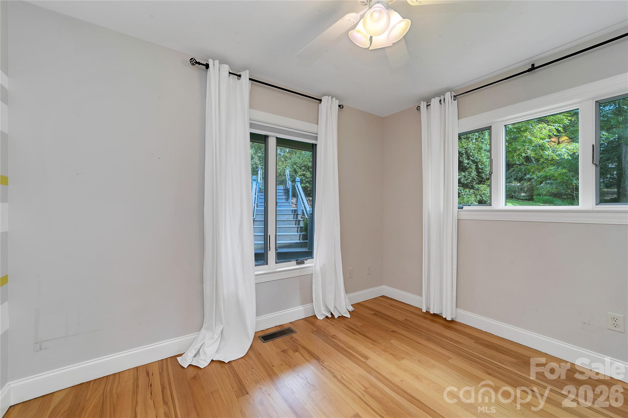 72 Memory Lane Property Photo 25
