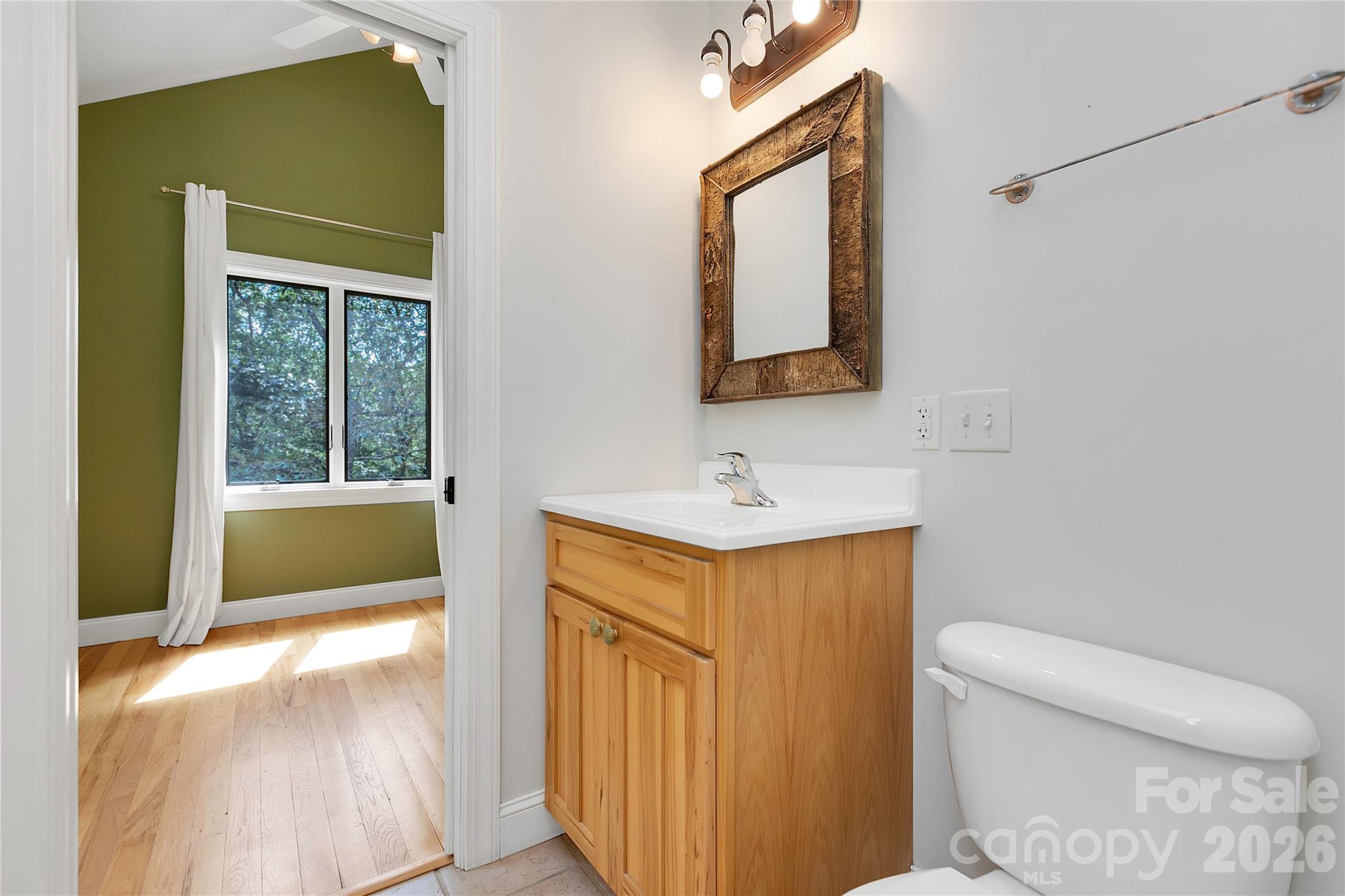 72 Memory Lane Property Photo 33