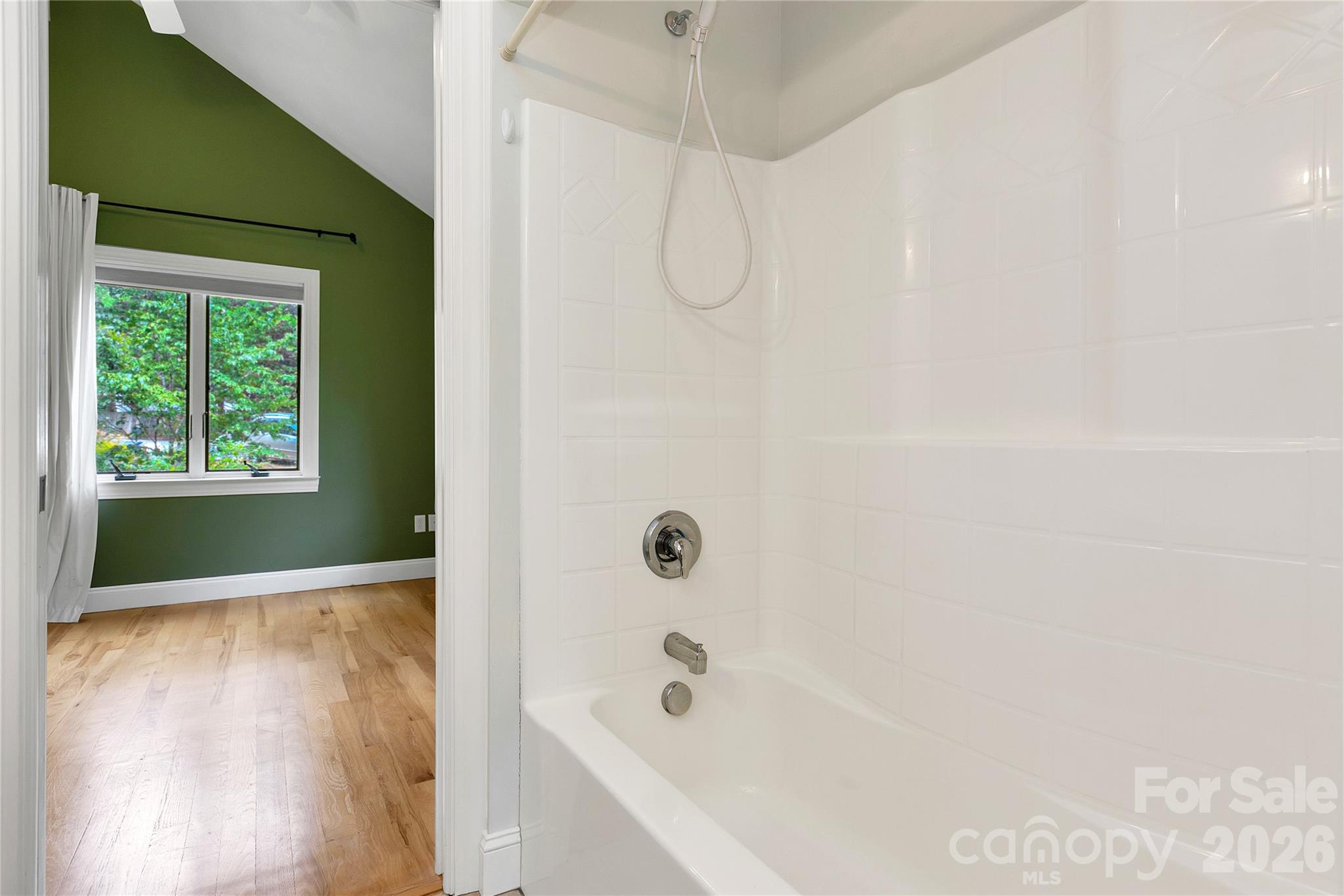 72 Memory Lane Property Photo 34