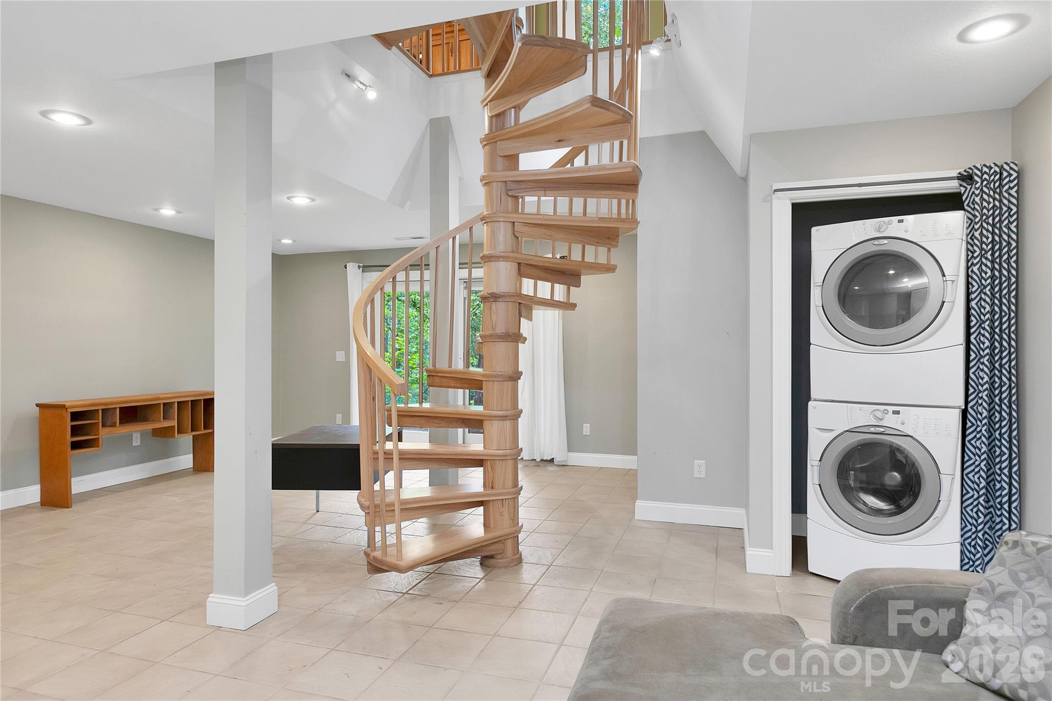 72 Memory Lane Property Photo 39