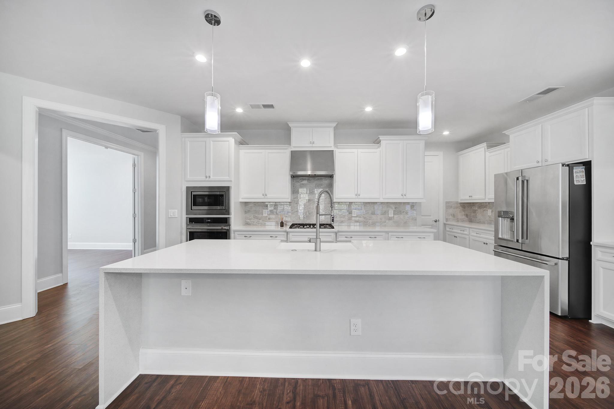 3509 Aqua Point Drive Property Photo 11
