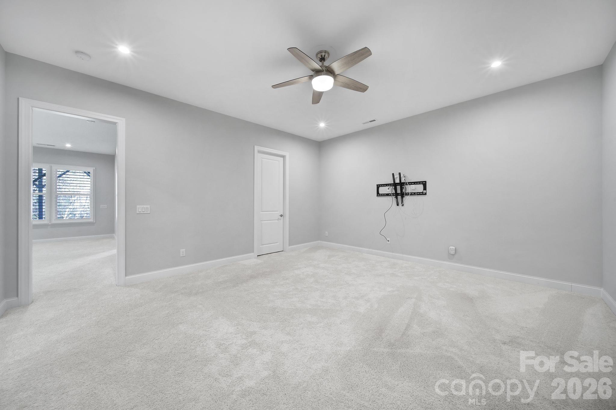 3509 Aqua Point Drive Property Photo 28