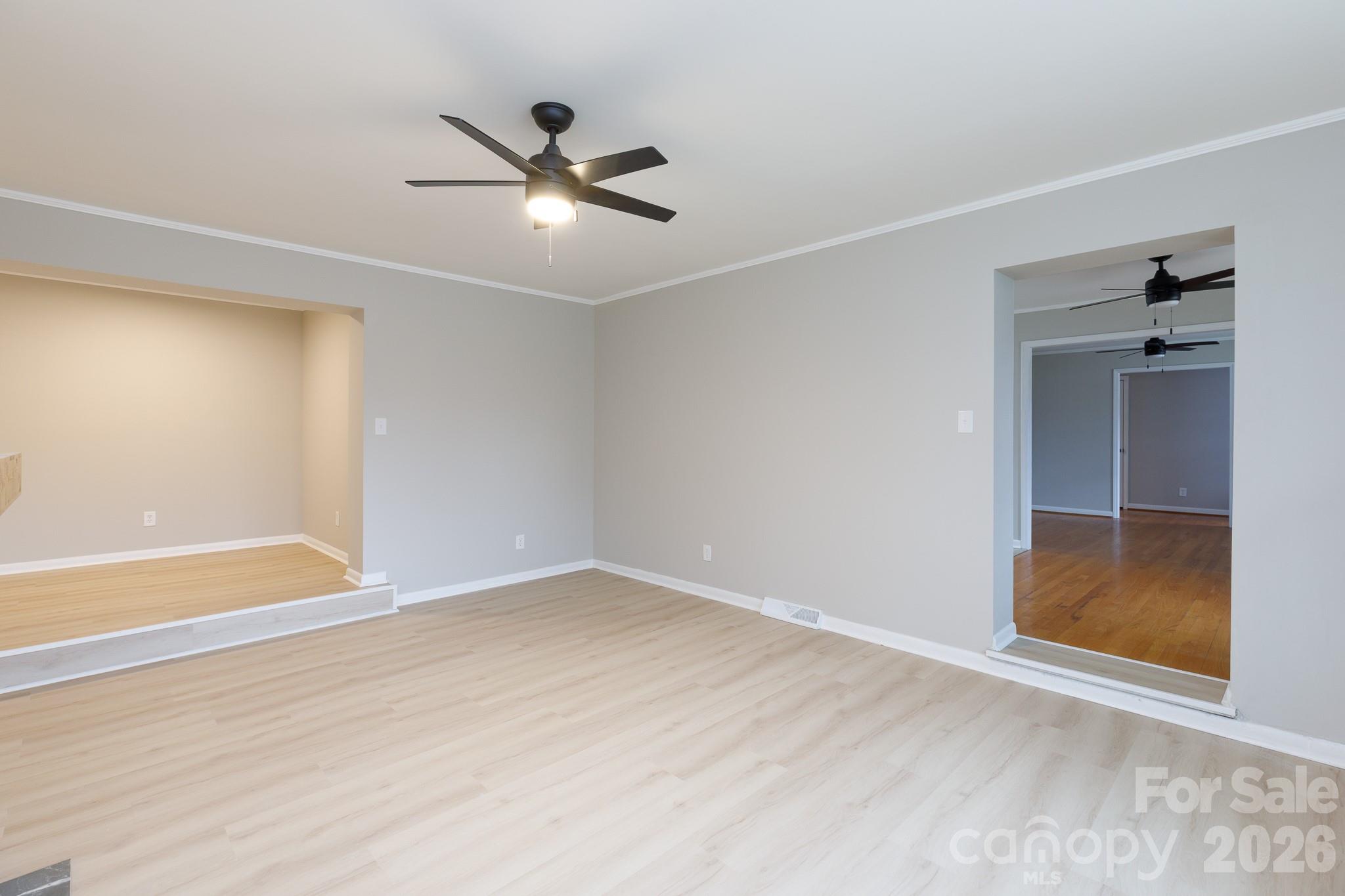 1621 Stonehill Place Property Photo 10