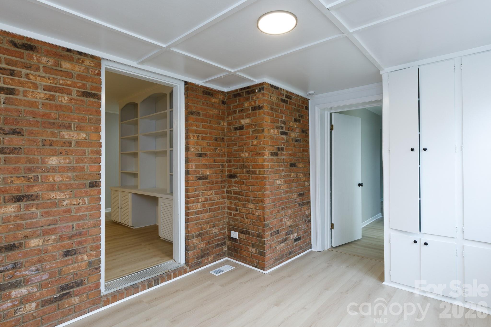 1621 Stonehill Place Property Photo 24