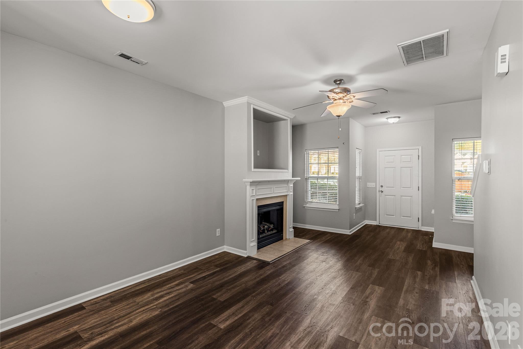 1272 Liberty Bell Court Property Photo 5