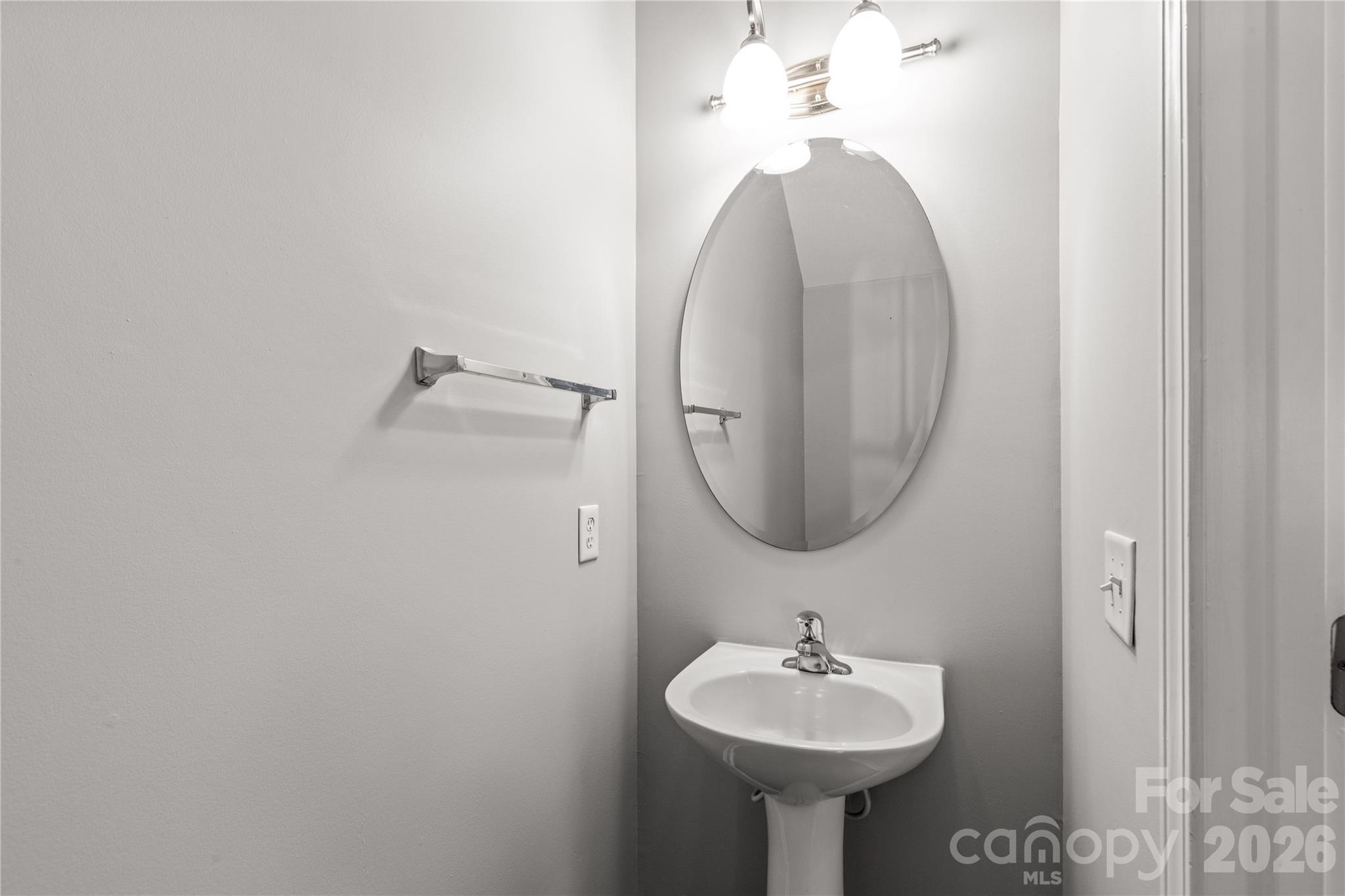 1272 Liberty Bell Court Property Photo 11