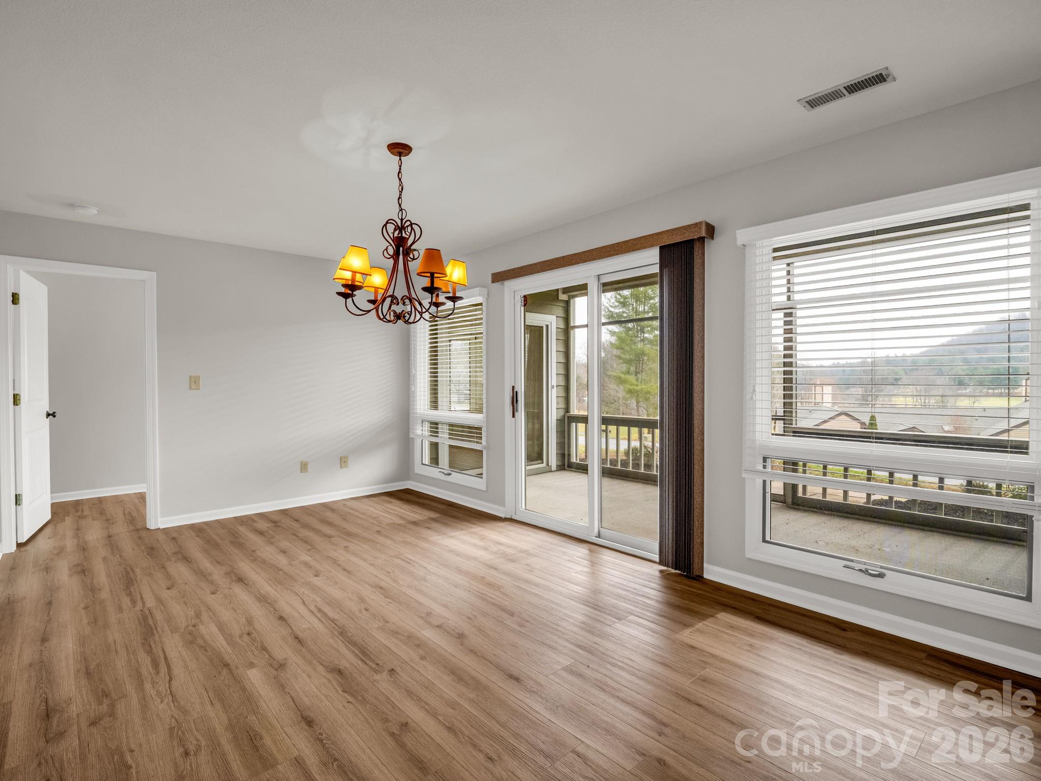 303 Golfside Drive Property Photo 12