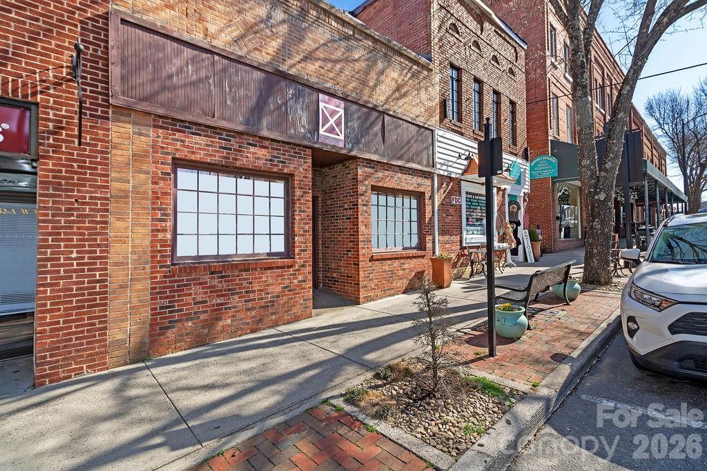 46 W Main Street Property Photo 4