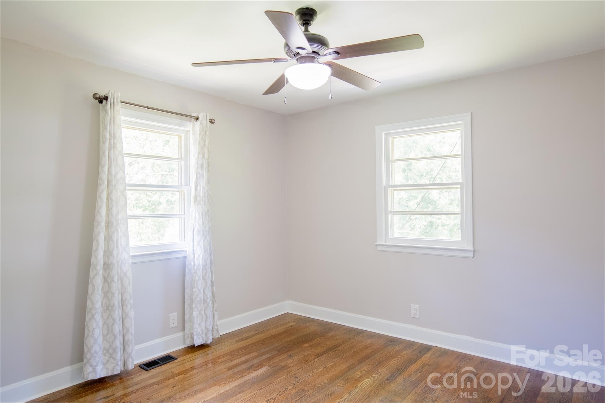 581 Clyde Drive Property Photo 17