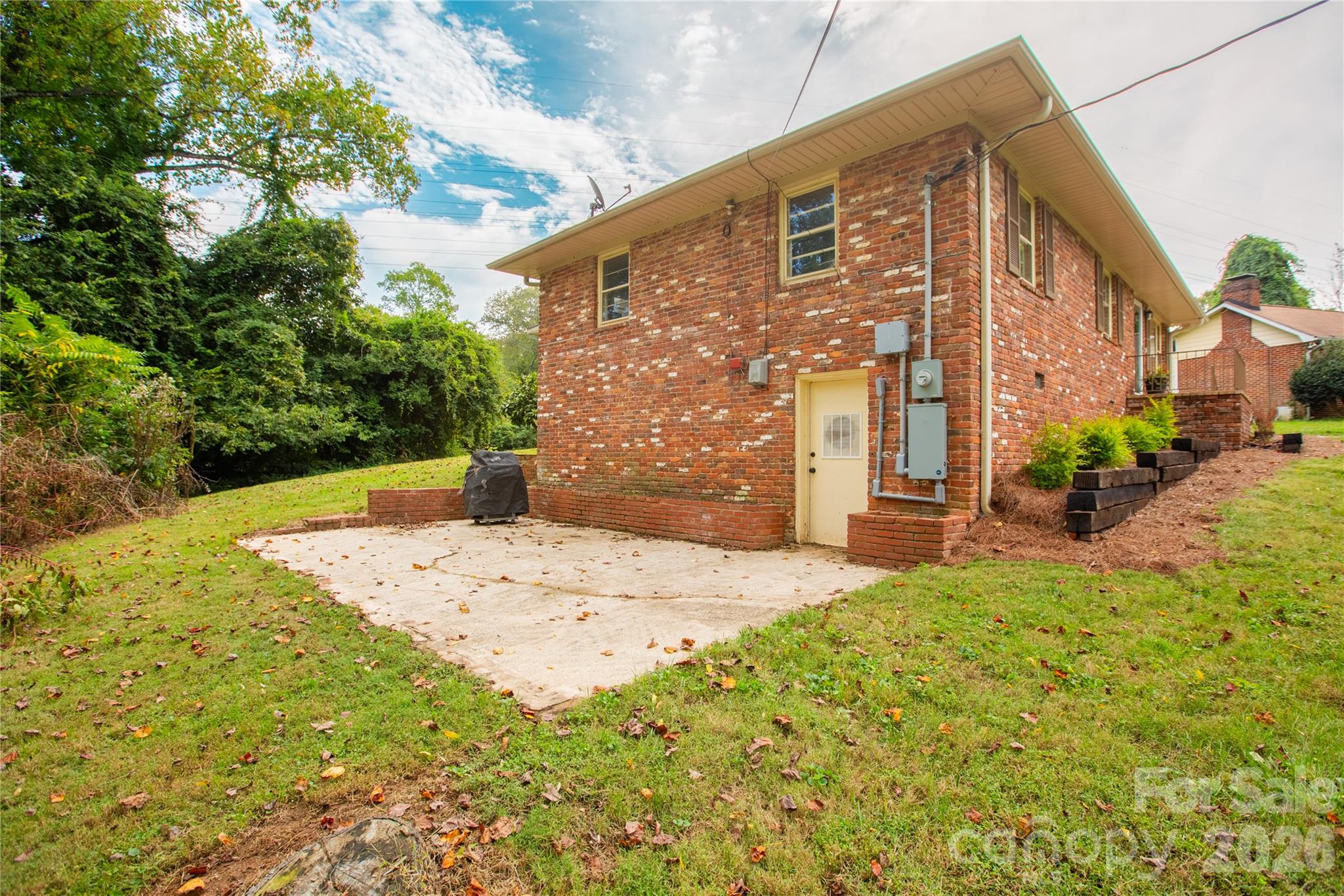 581 Clyde Drive Property Photo 24