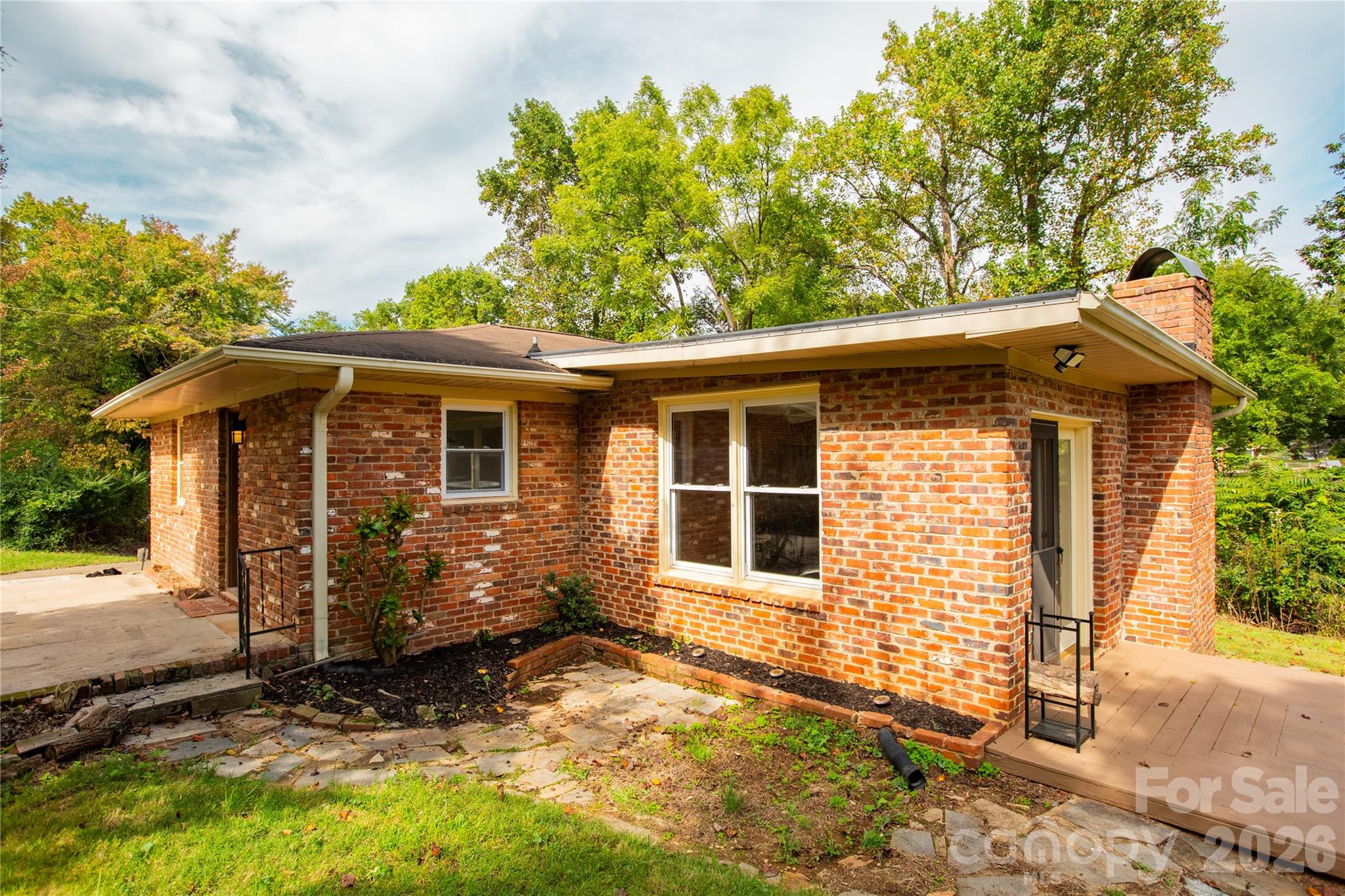 581 Clyde Drive Property Photo 27