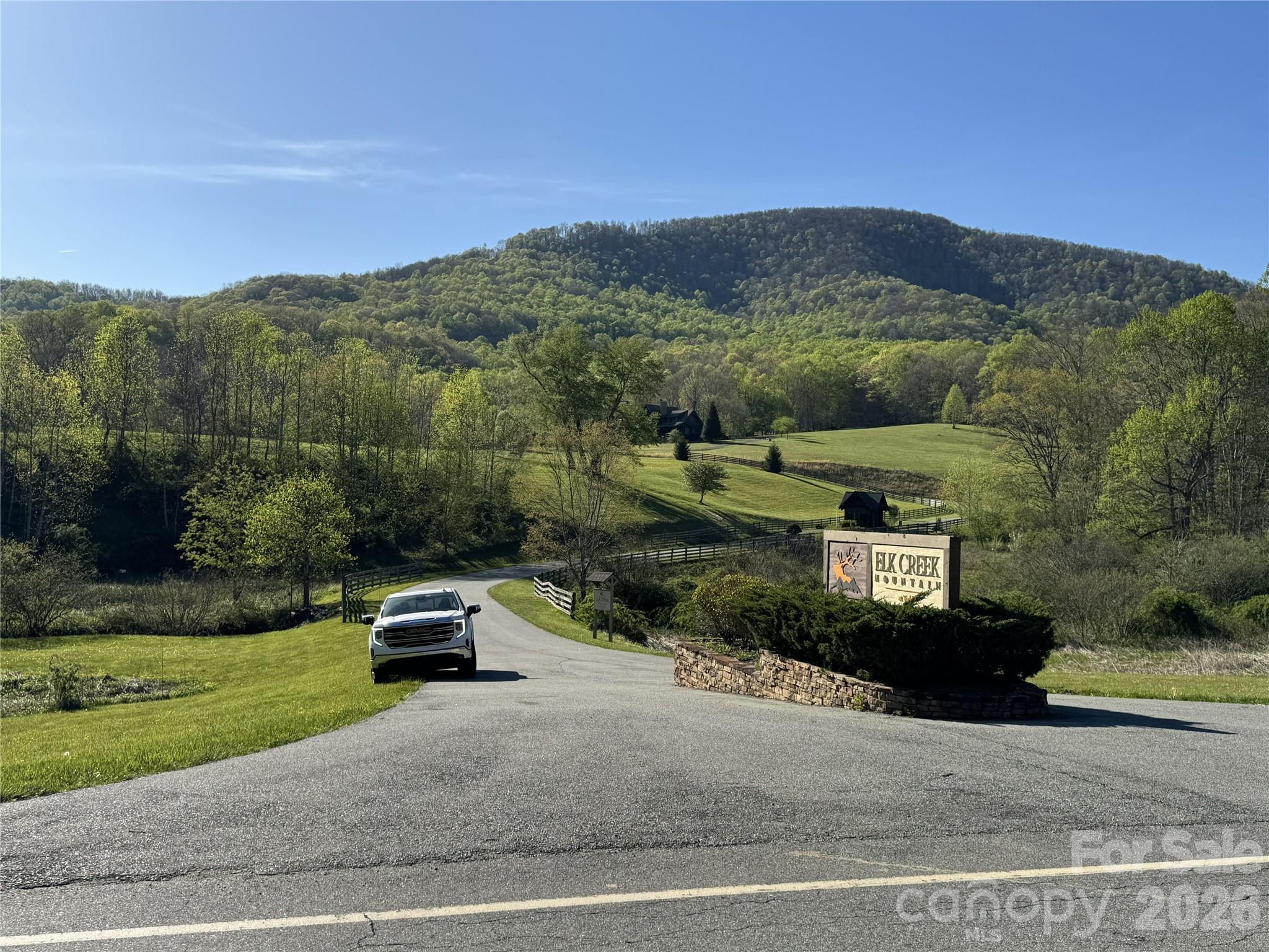 Lot 8 Elk Creek Mountain Parkway Property Photo 1