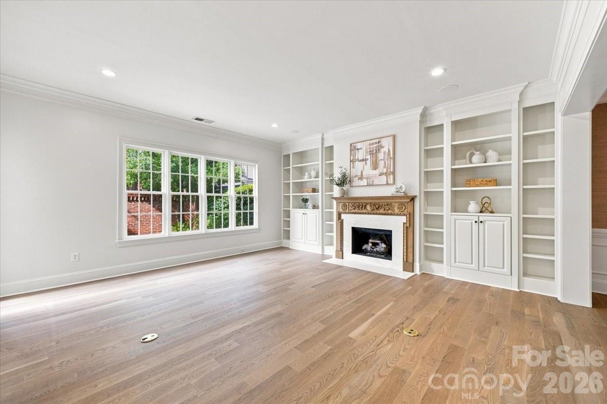 2917 Camden Park Place Property Photo 6