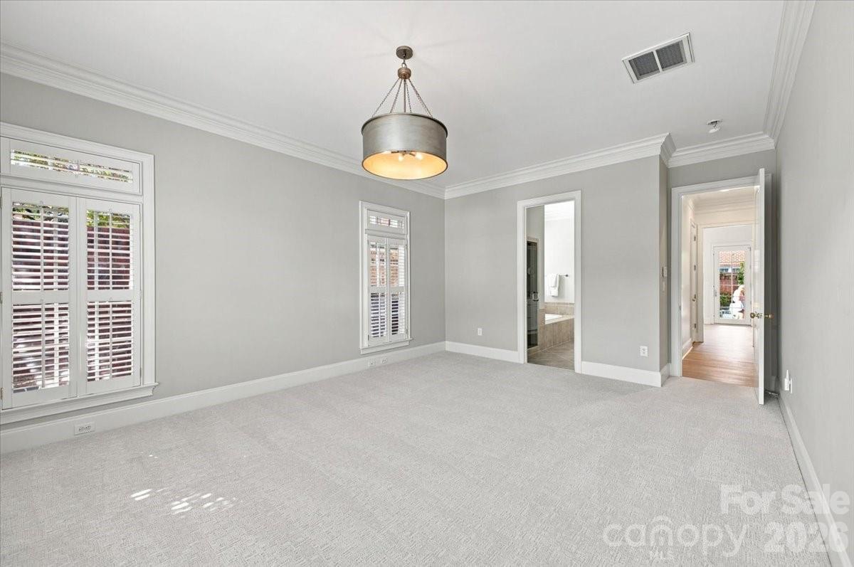 2917 Camden Park Place Property Photo 12
