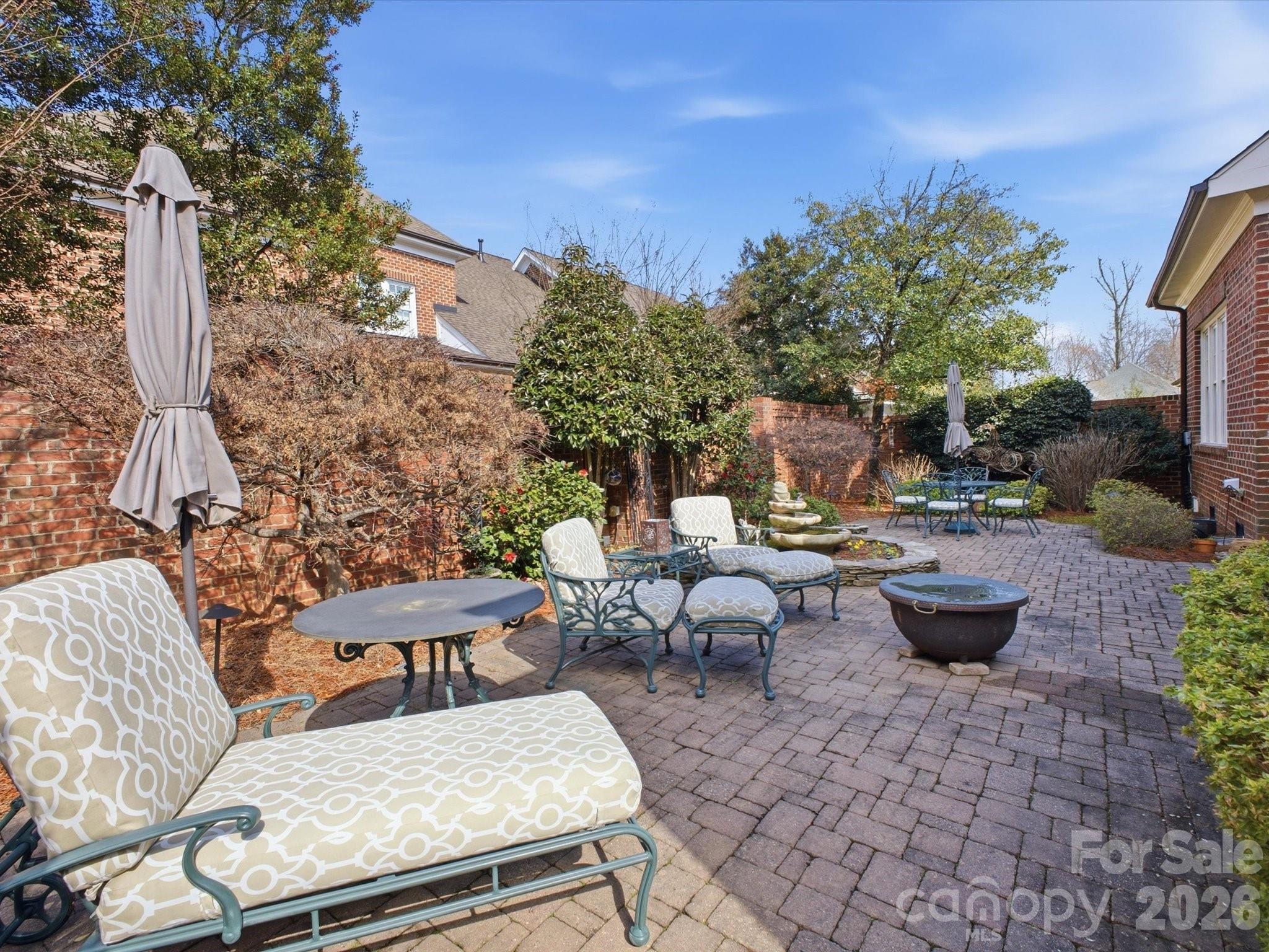 2917 Camden Park Place Property Photo 15