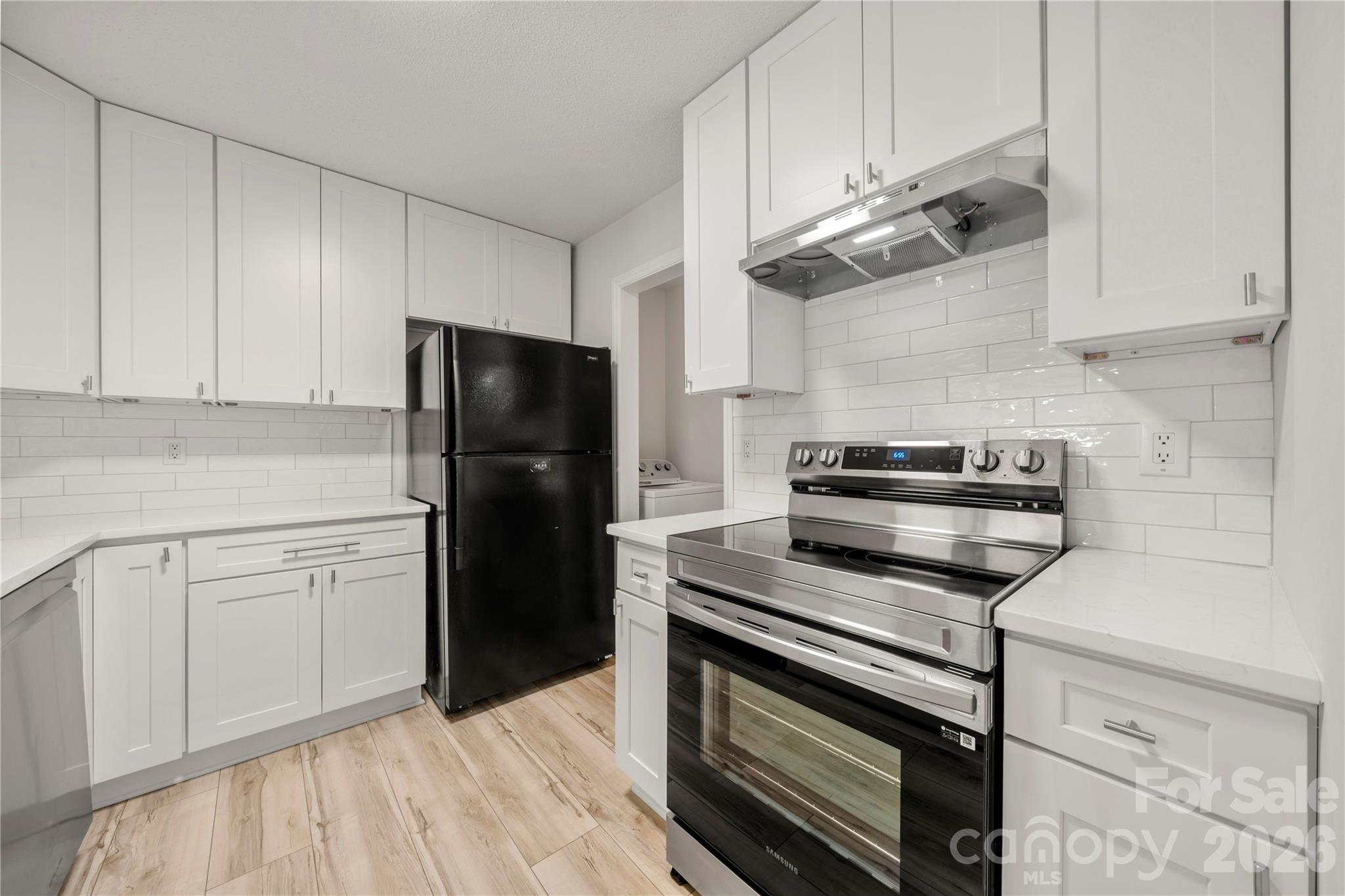 9037 J M Keynes Drive 28 Property Photo 6