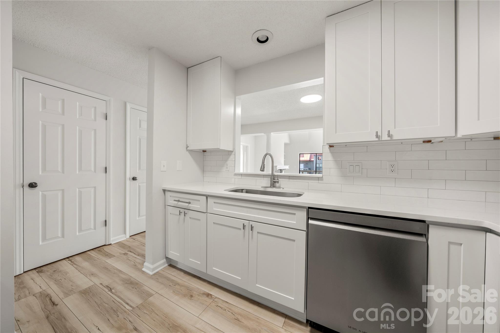 9037 J M Keynes Drive 28 Property Photo 15