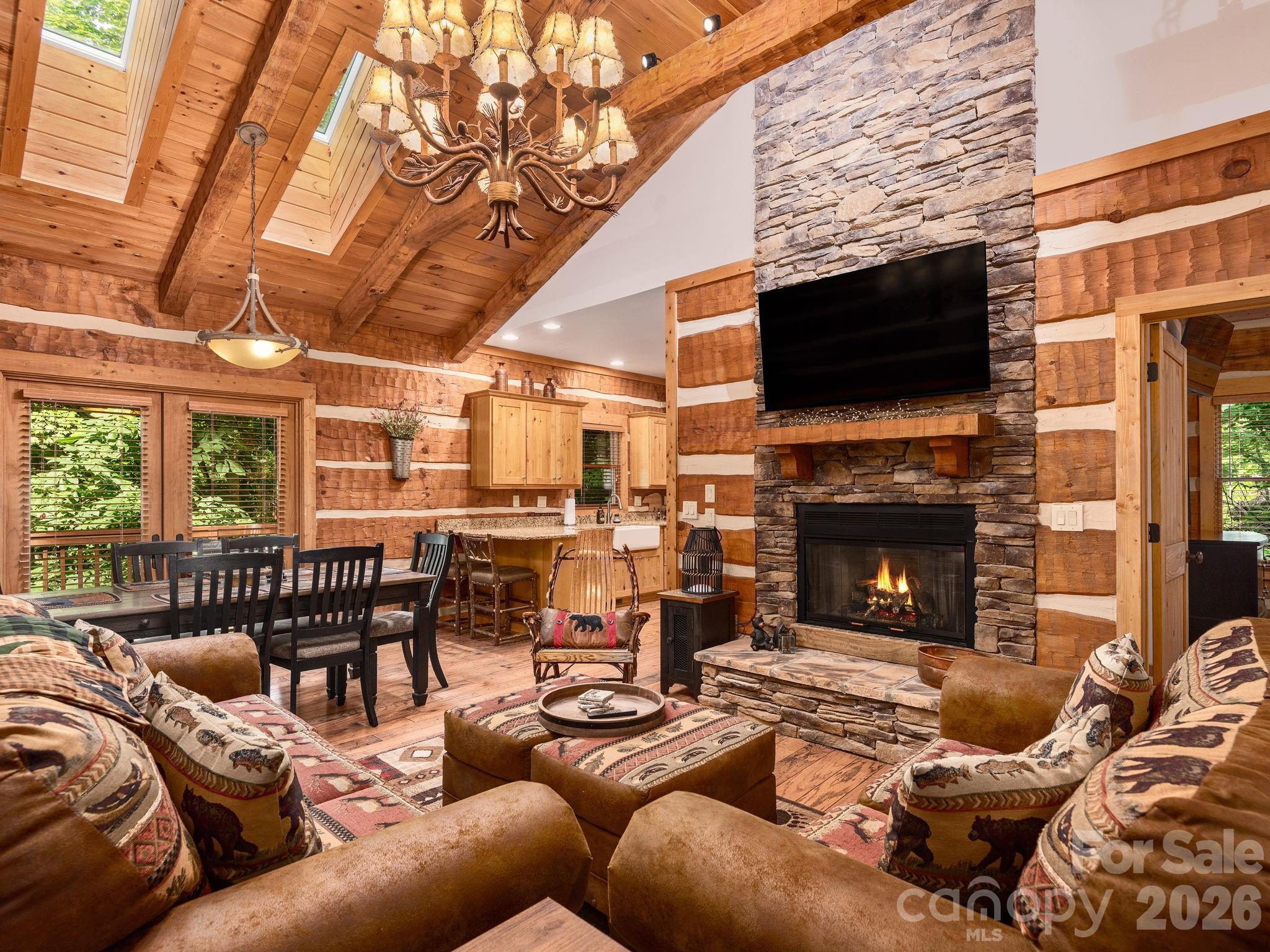 37 Grinnin Sun Road Property Photo 1