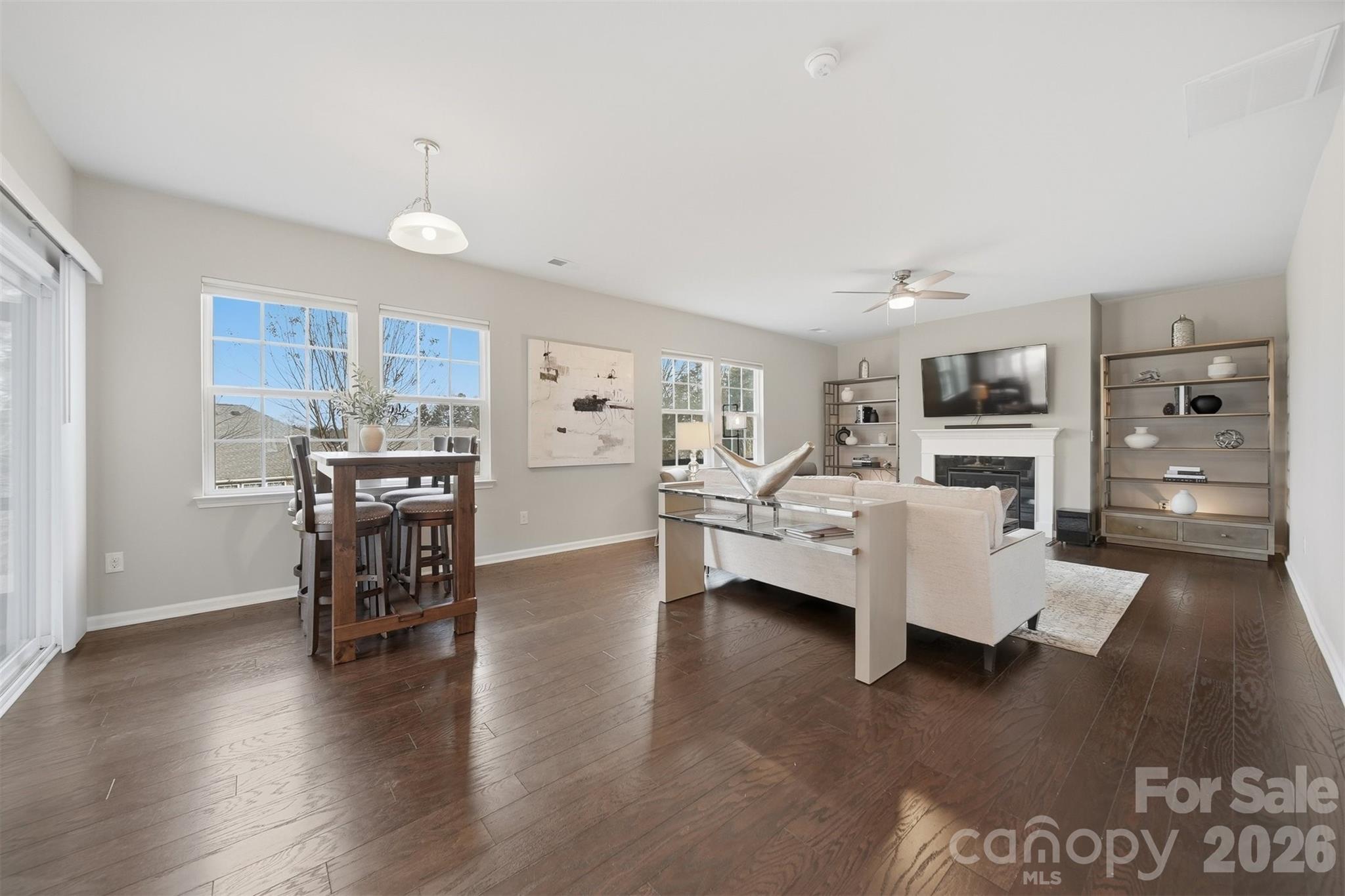 128 W Morehouse Avenue Property Photo 8