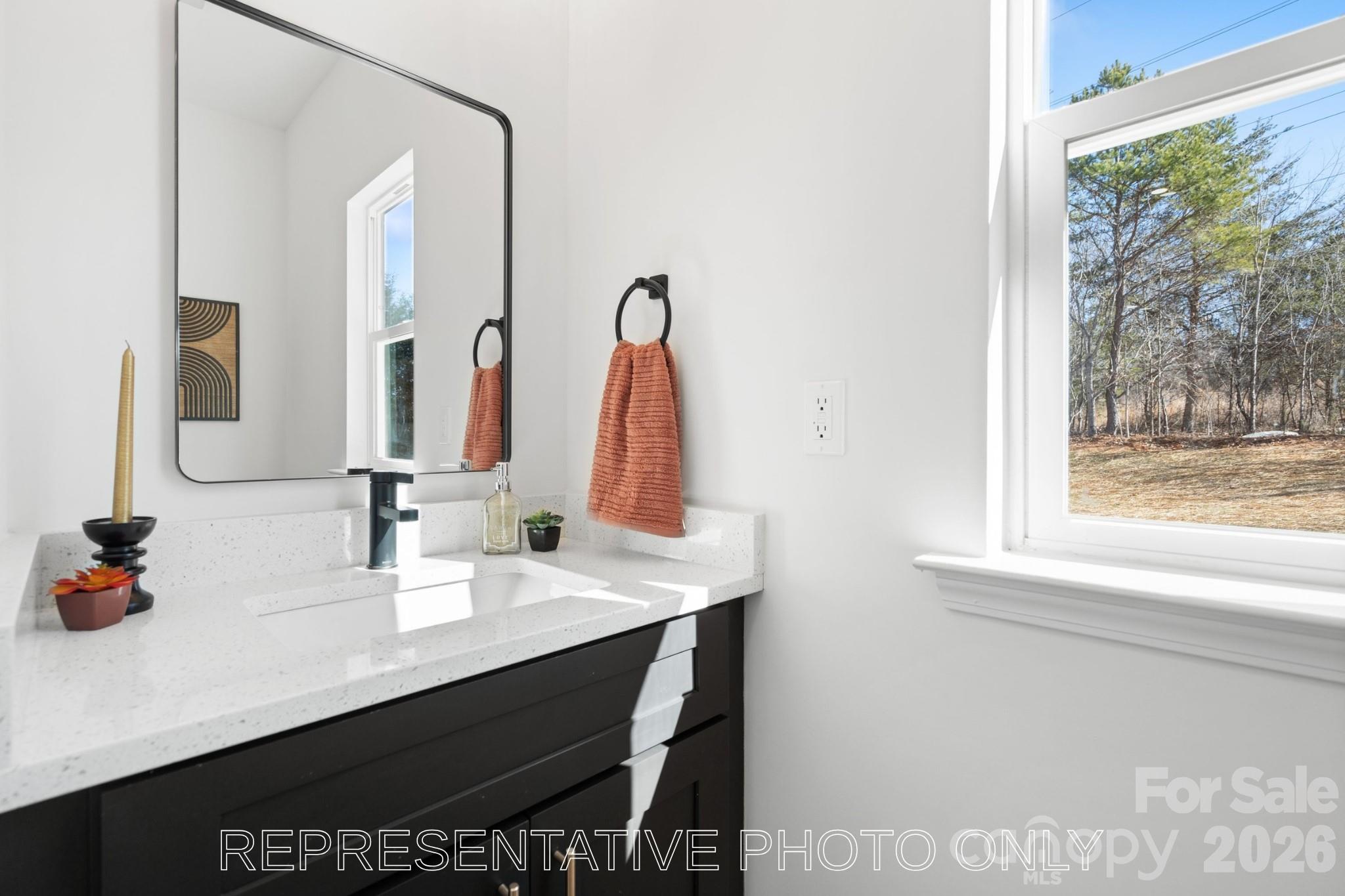 213 Knot Street Property Photo 8