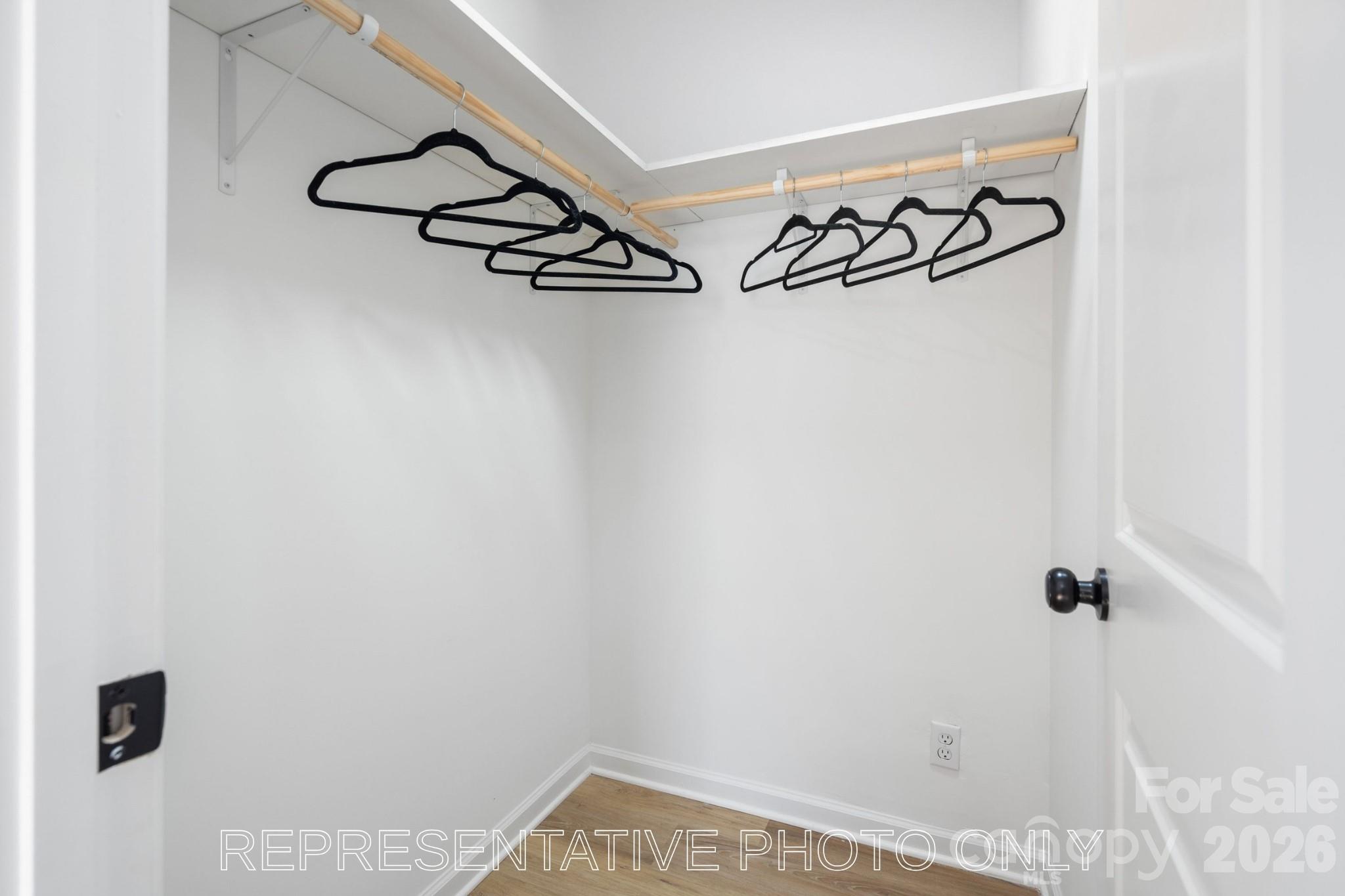 207 Knot Street Property Photo 16