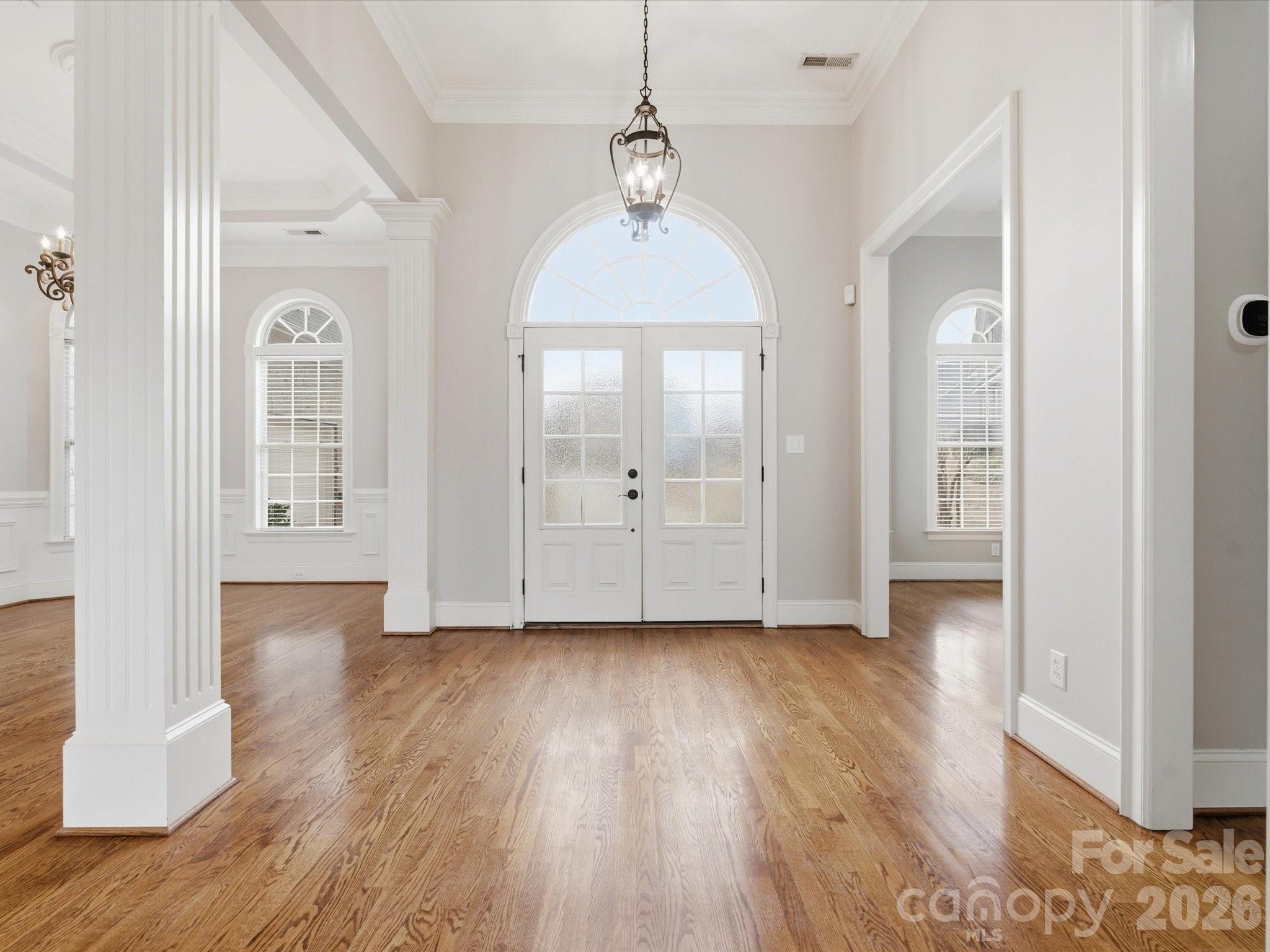 458 Inverness Place Property Photo 6