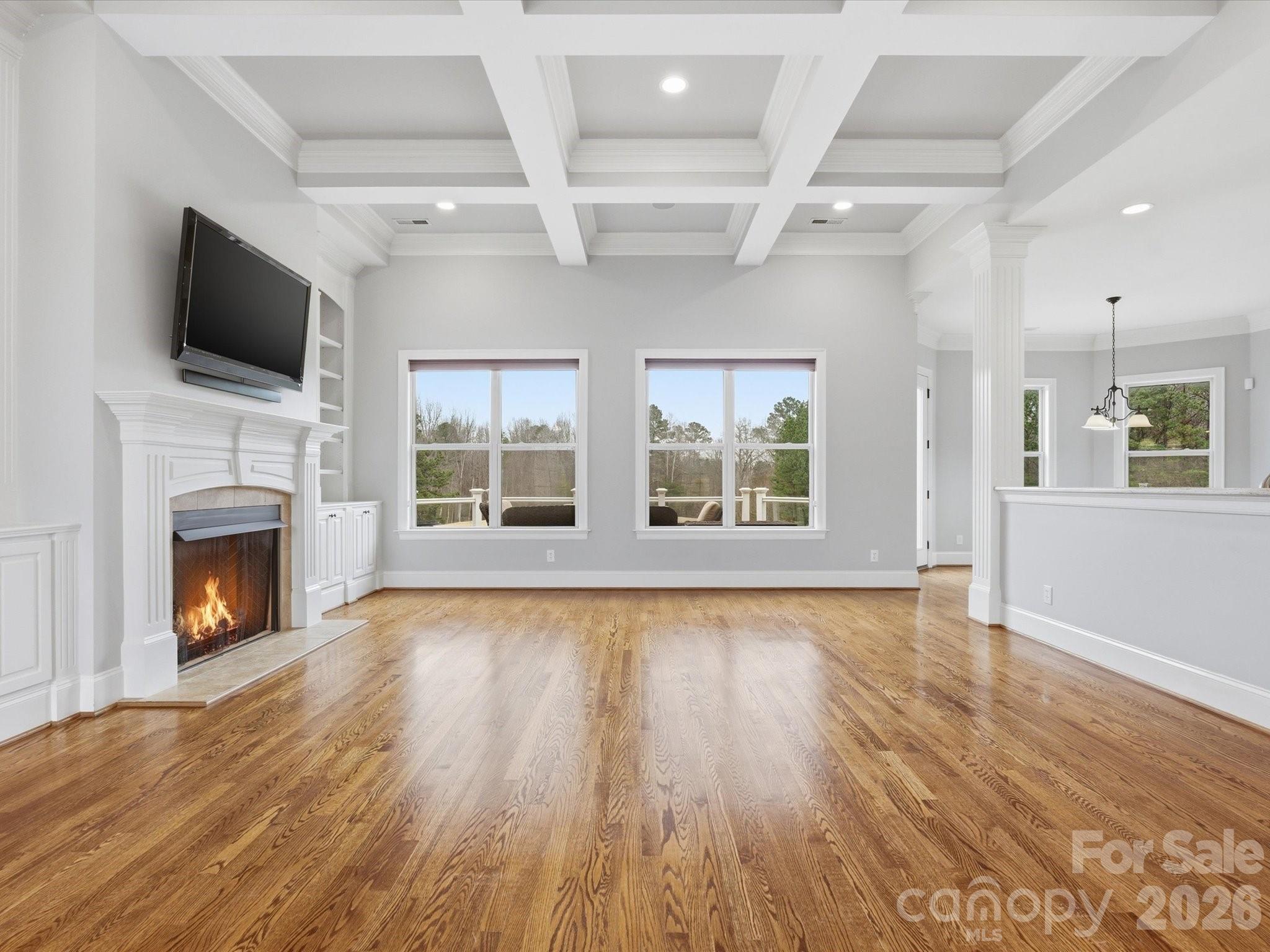 458 Inverness Place Property Photo 7