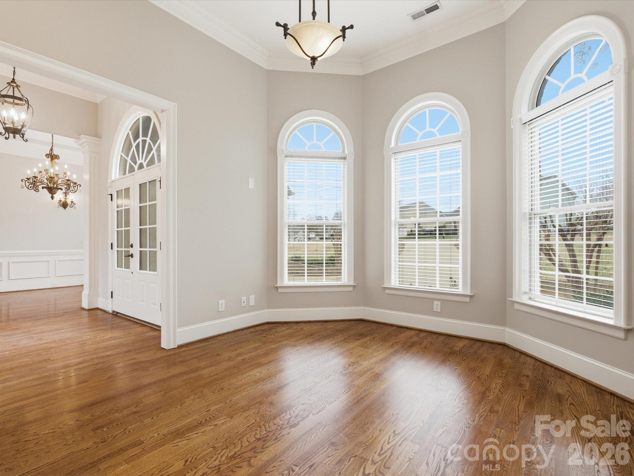 458 Inverness Place Property Photo 11